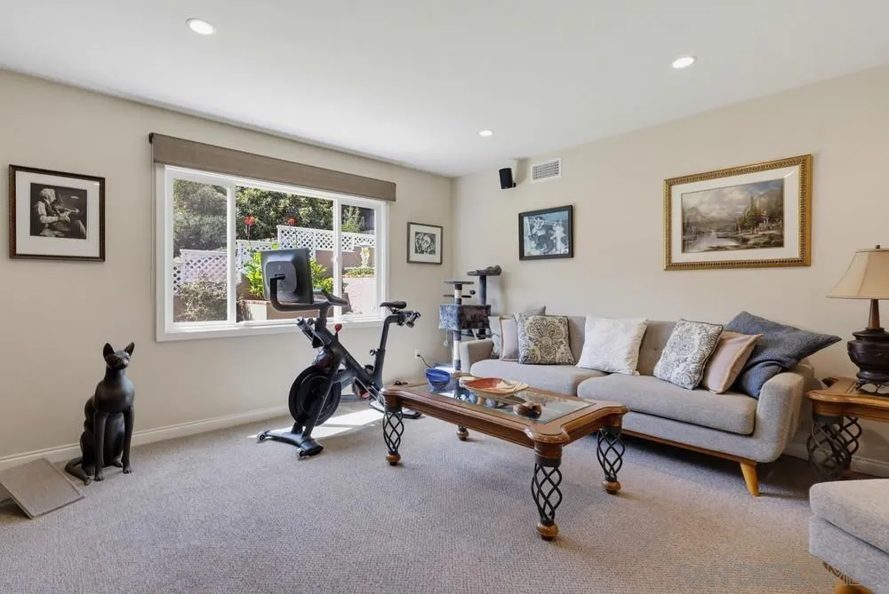 https://cdn.realtyfeed.com/cdn/127/260023116/b55b4c7cf746146ca67608f3706da9b1.webp