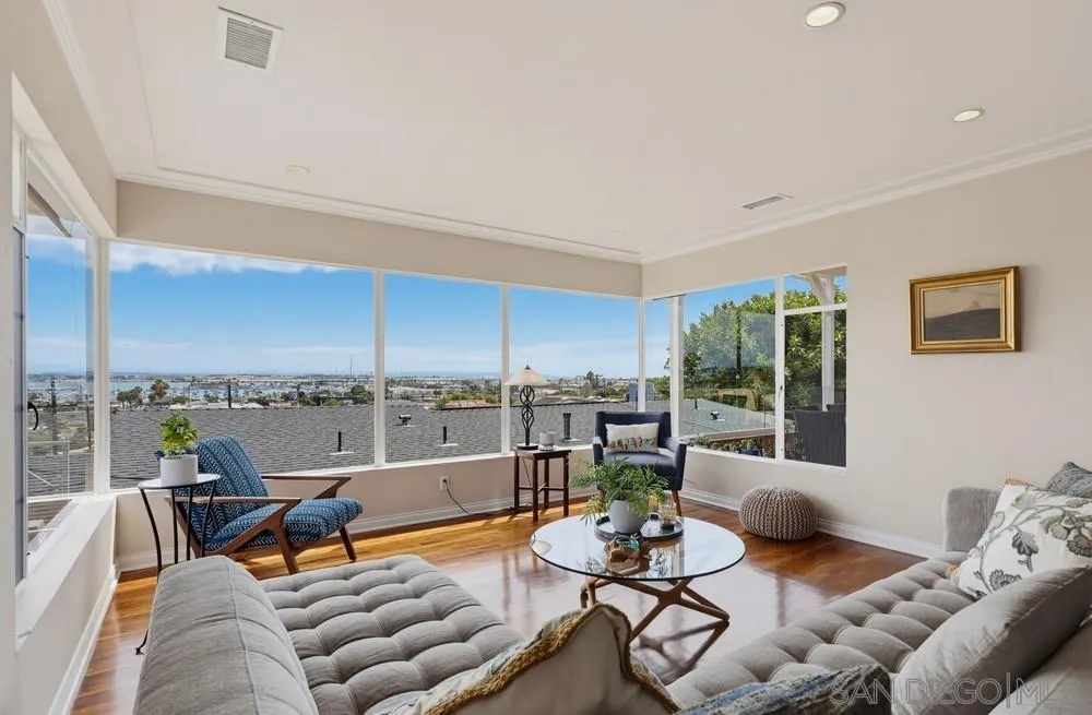 https://cdn.realtyfeed.com/cdn/127/260023116/ef7ff5ab51b9c994bc7abbc4a516c7e5.webp