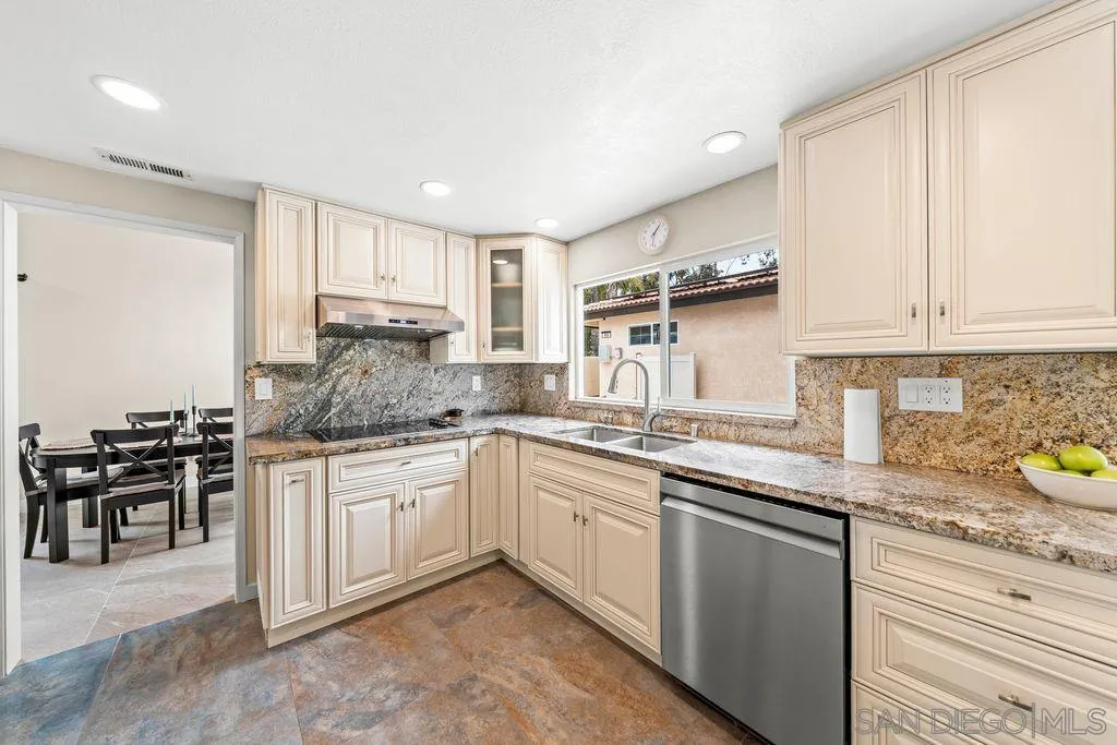 971-969-973 J St, Chula Vista, CA 91910, photo 25