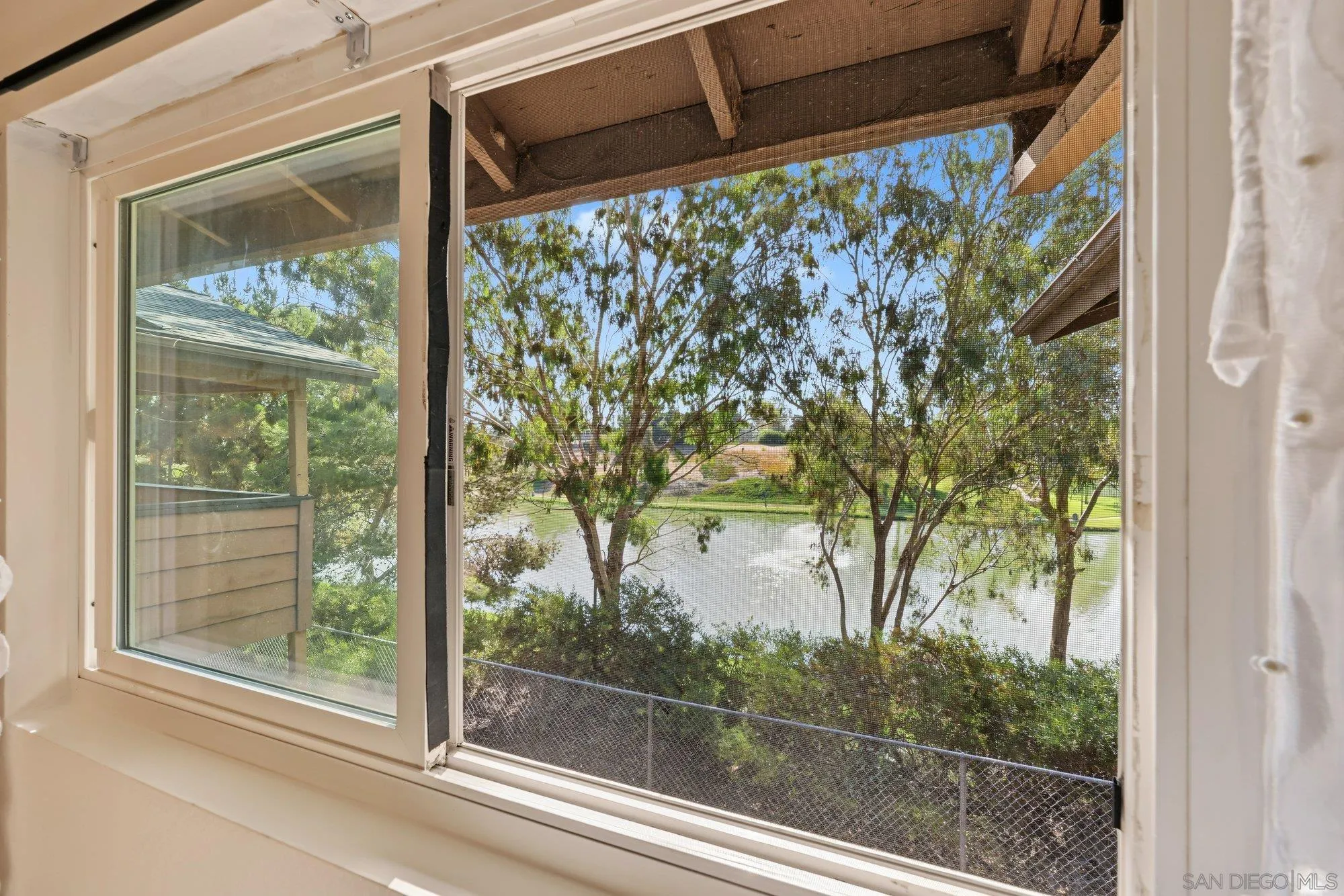https://cdn.realtyfeed.com/cdn/127/260023120/59ae8946771bcddaa8732ae222c87a5f.webp
