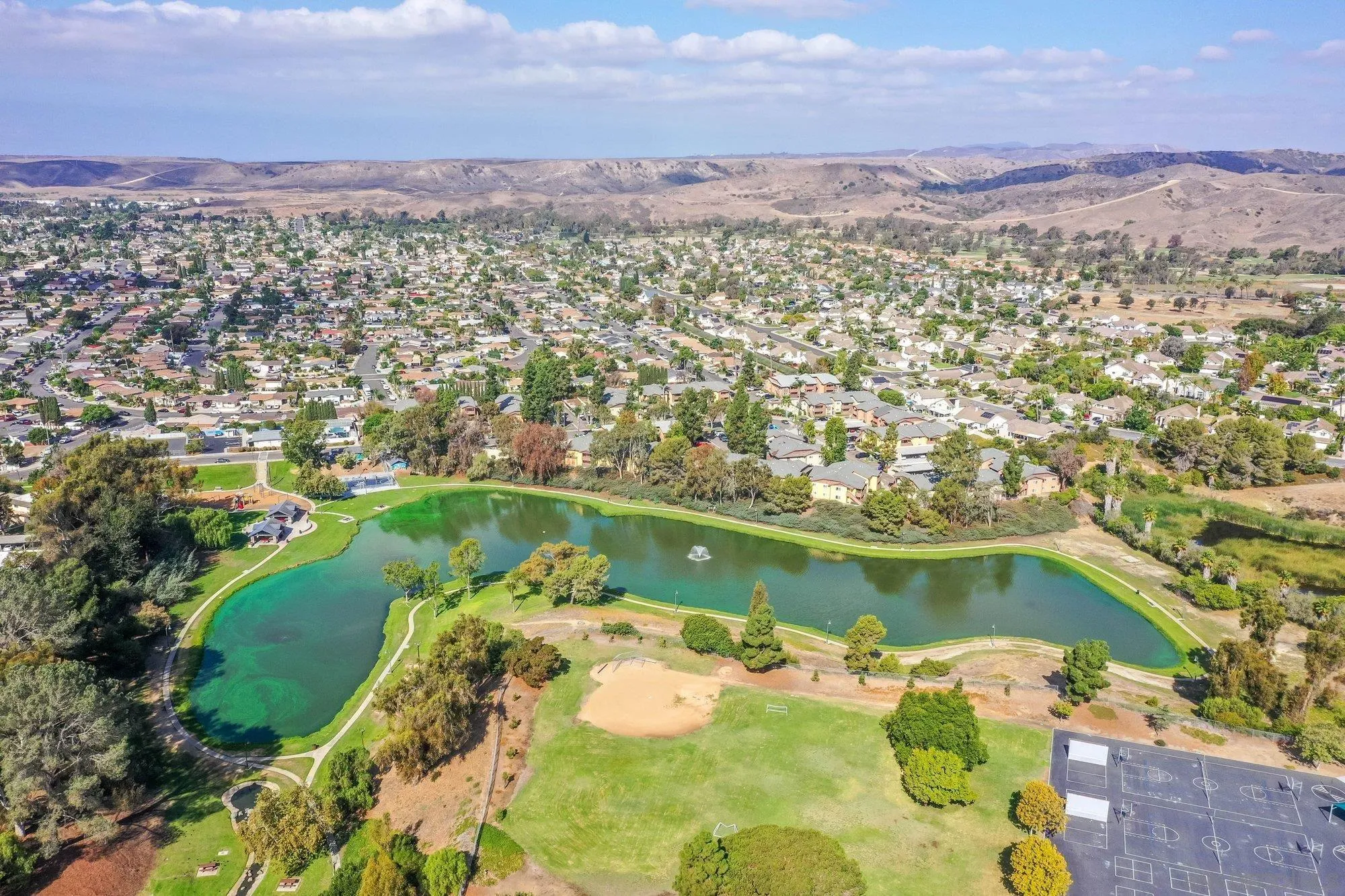 https://cdn.realtyfeed.com/cdn/127/260023120/73796e8c51308cc505f8412559d29398.webp