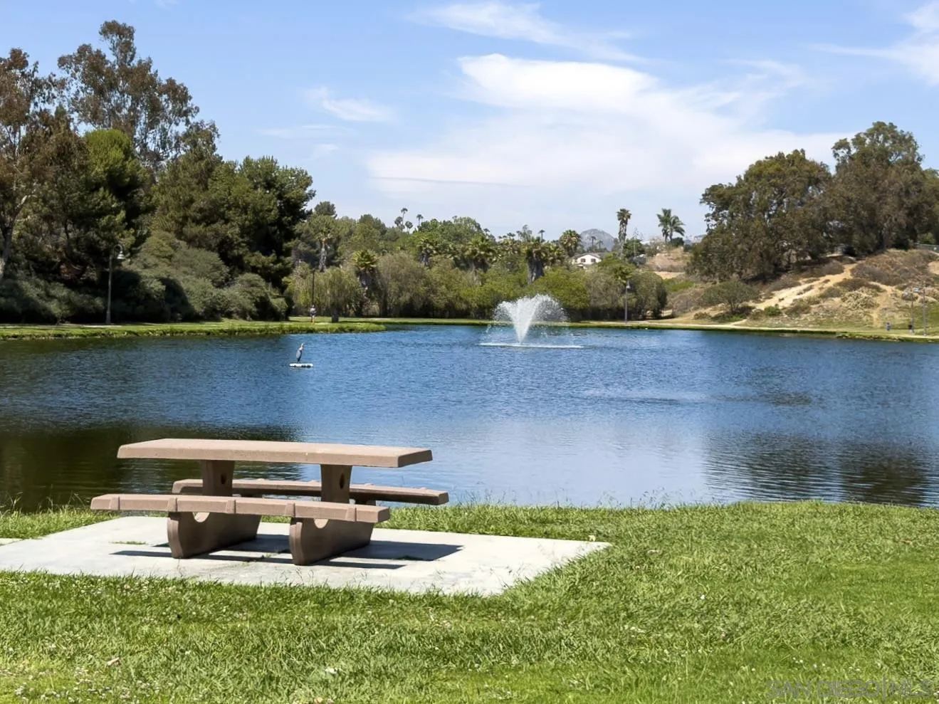 https://cdn.realtyfeed.com/cdn/127/260023120/c0d7e2ecdf1b452a7564eb067abe33fb.webp