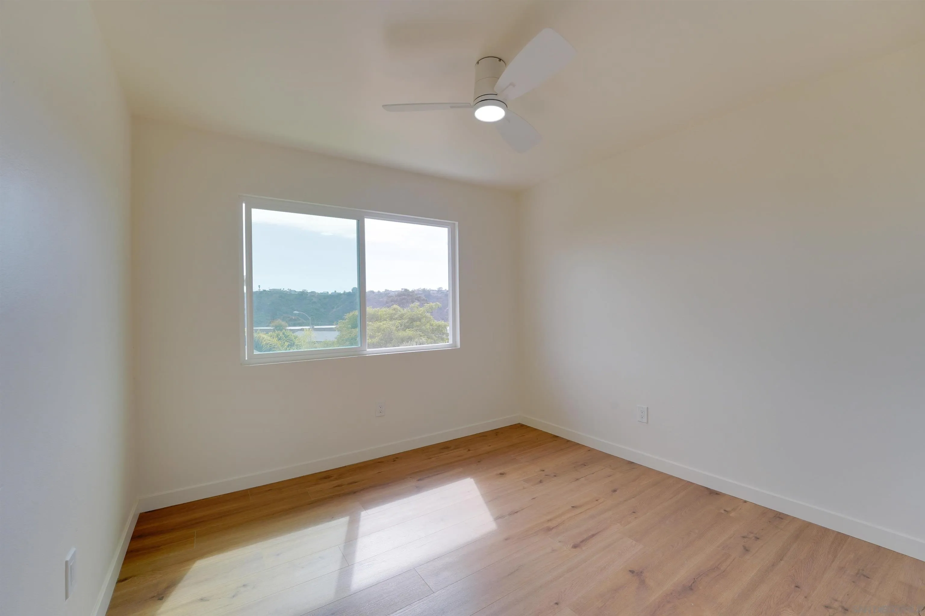 https://cdn.realtyfeed.com/cdn/127/260023123/d9e70593c9dd0ab359db43b7636d2032.webp