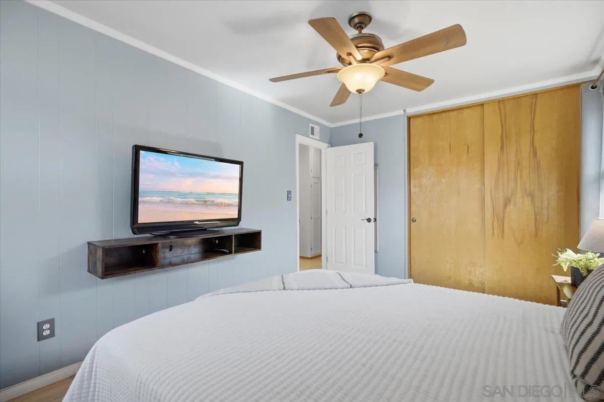 https://cdn.realtyfeed.com/cdn/127/260023127/d4c1557fe9f3feed81382db2d1ca95c8.webp