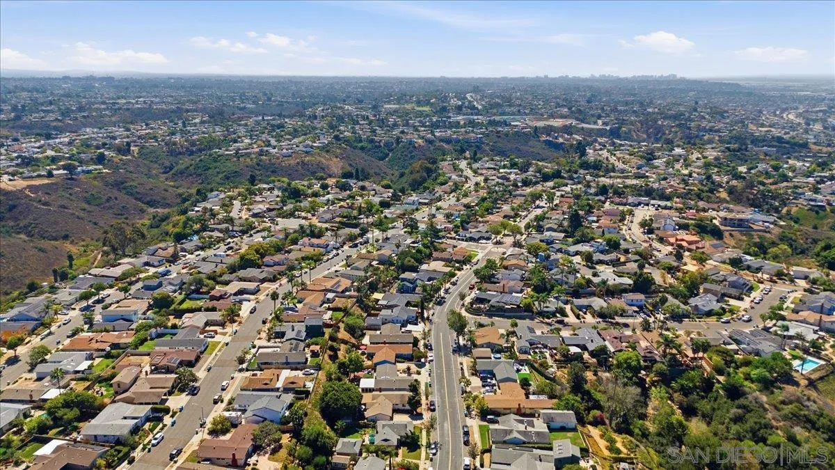 https://cdn.realtyfeed.com/cdn/127/260023127/d5240aefd2a367b001327ecd2458766a.webp