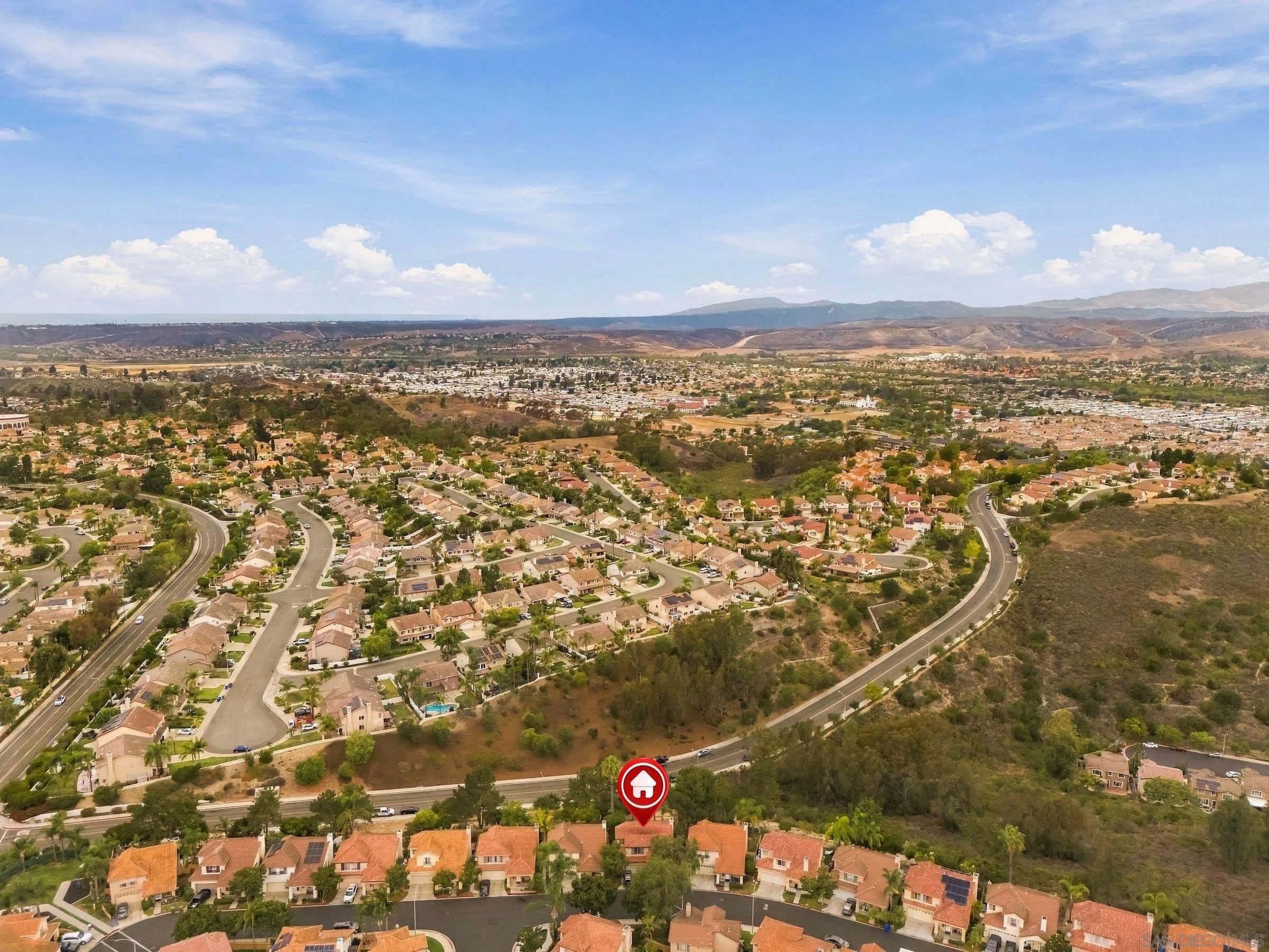 https://cdn.realtyfeed.com/cdn/127/260023128/00a405fac0dea8569582d128a235bb85.webp