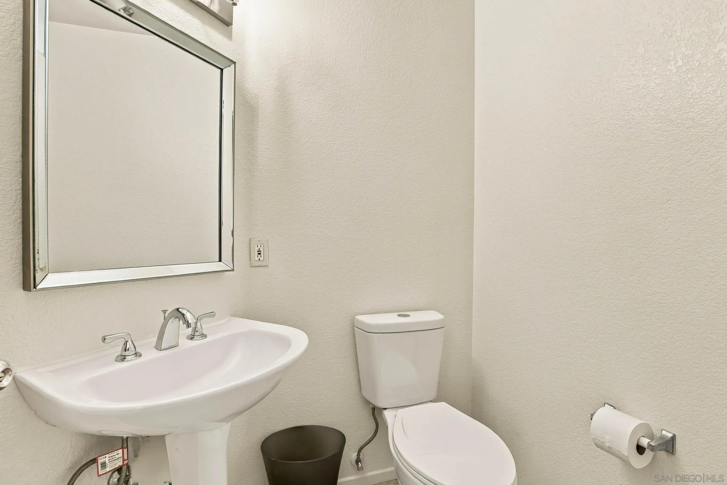 https://cdn.realtyfeed.com/cdn/127/260023128/23074becf7fa8594cfc8118fa3c61511.webp
