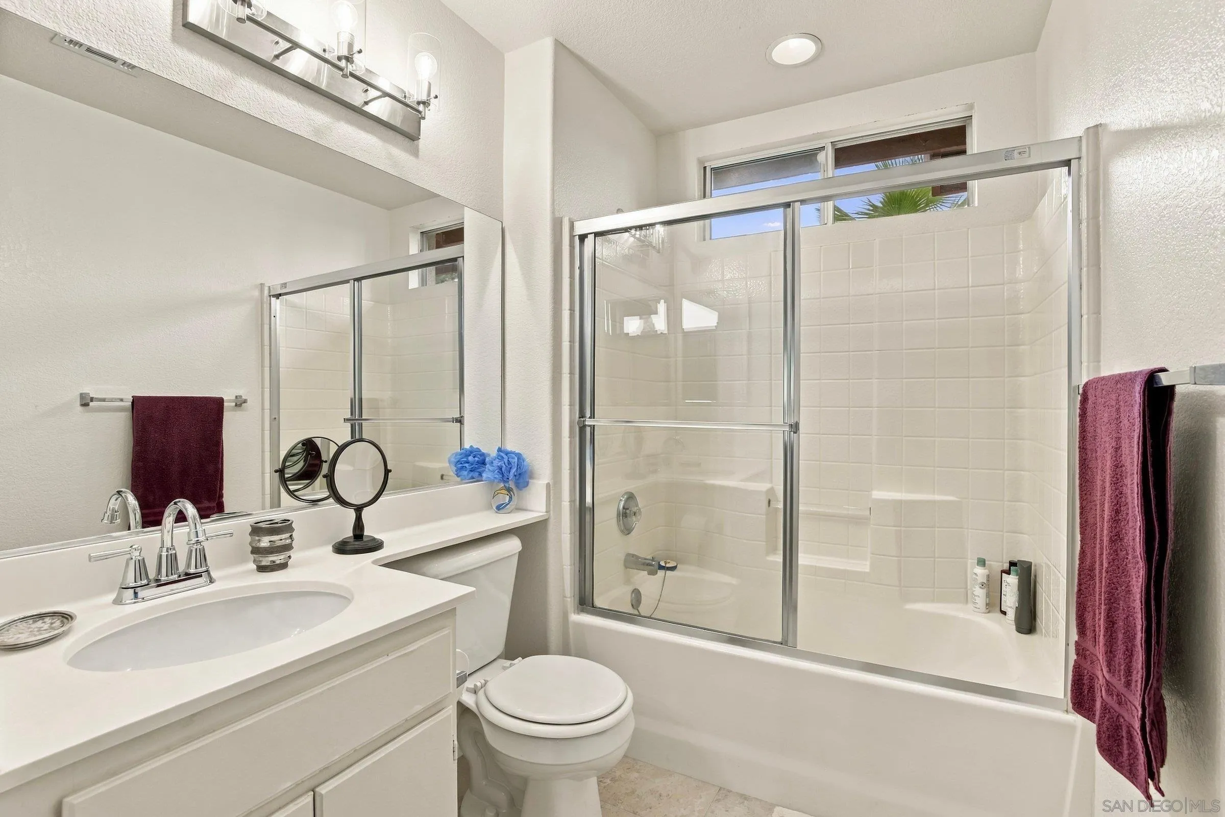 https://cdn.realtyfeed.com/cdn/127/260023128/8e770b54ccf392c1177a3e535f6ffd9e.webp