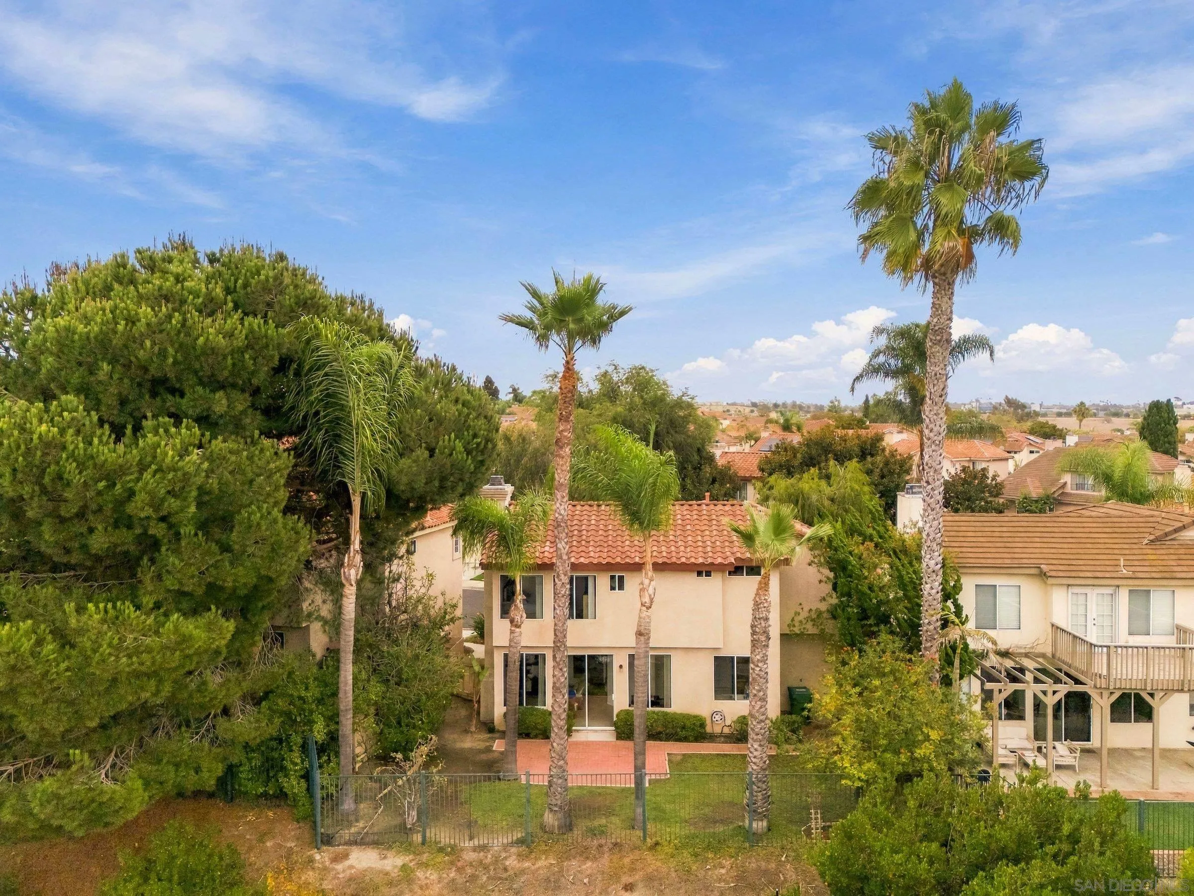 https://cdn.realtyfeed.com/cdn/127/260023128/b479c7a5e5a85940bf8ac9e60fba985c.webp