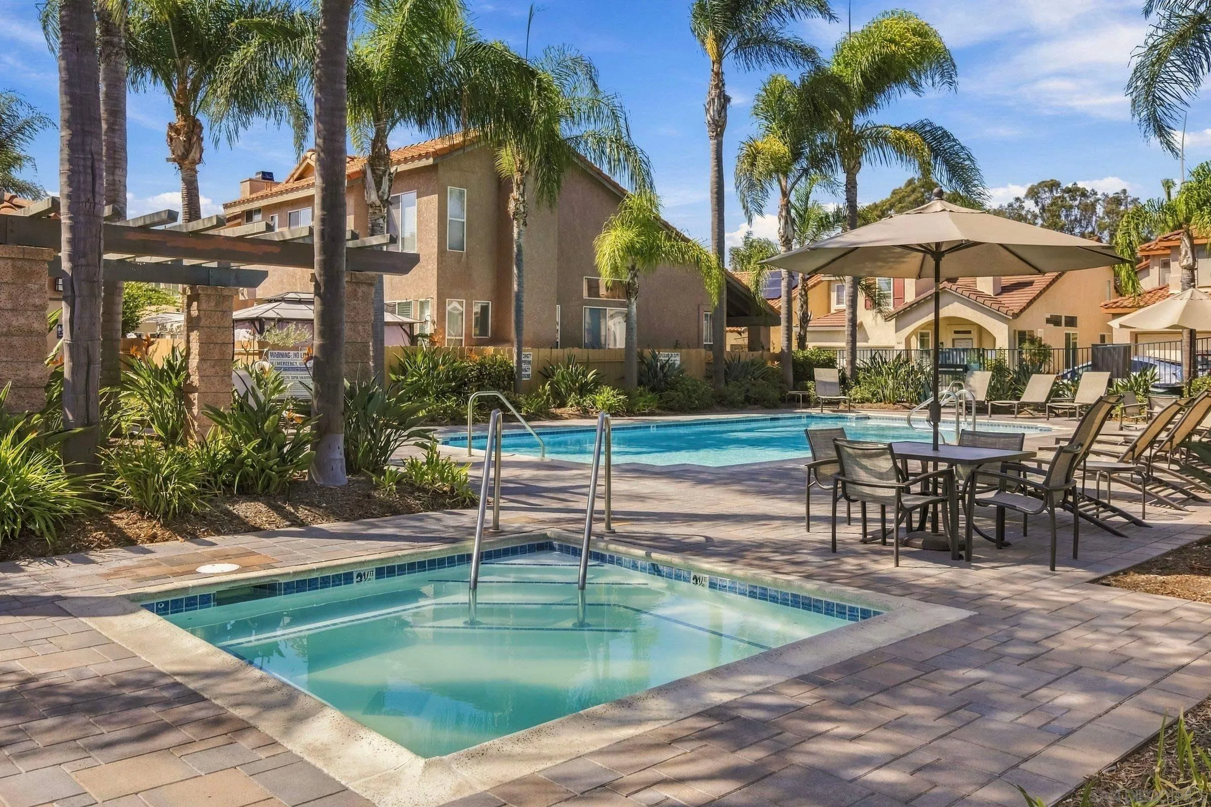 https://cdn.realtyfeed.com/cdn/127/260023128/ca7b0f8be5e462c6f541f0e8df814e0e.webp