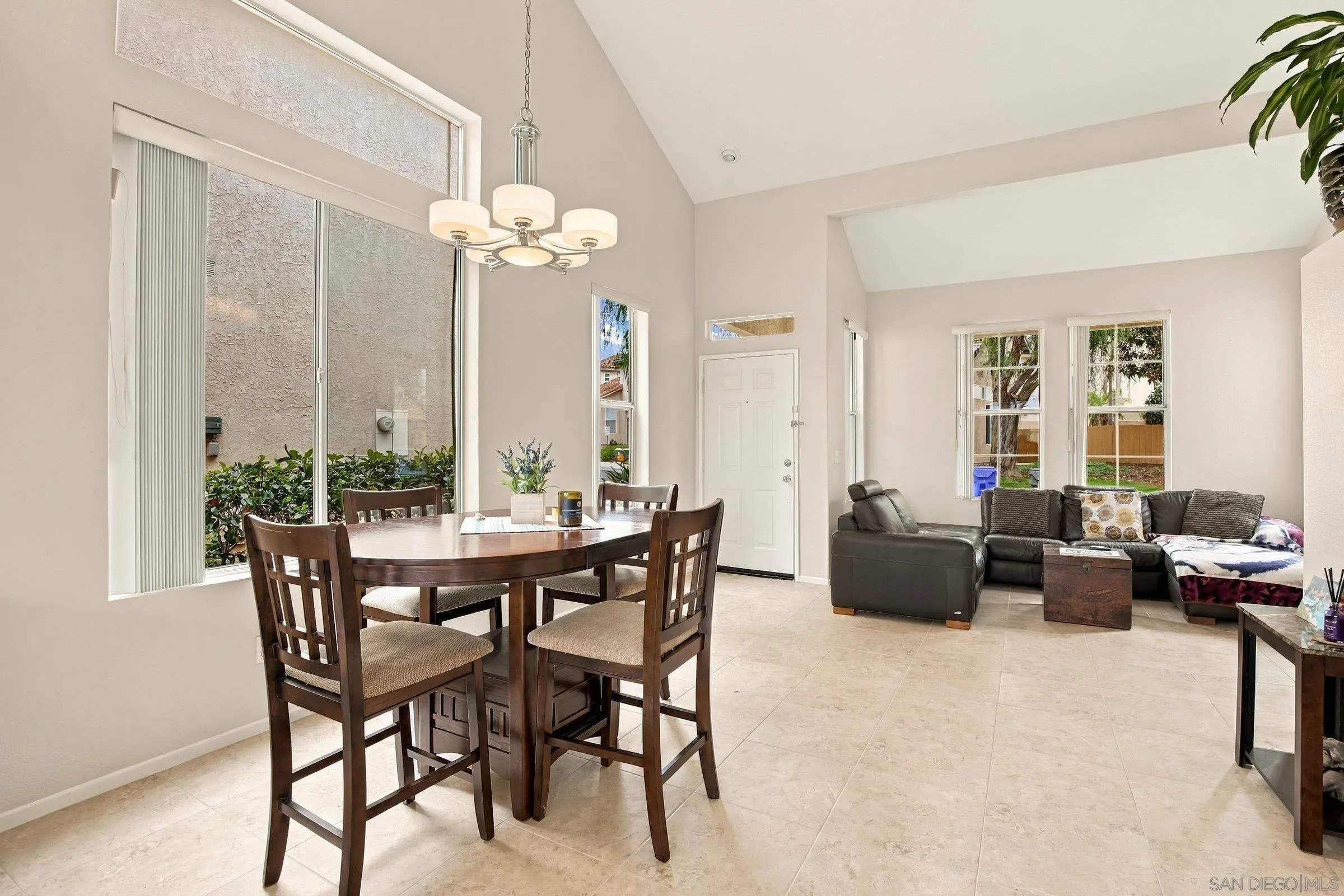 https://cdn.realtyfeed.com/cdn/127/260023128/f033cefb68b3ff7b18617c48a315a7bd.webp