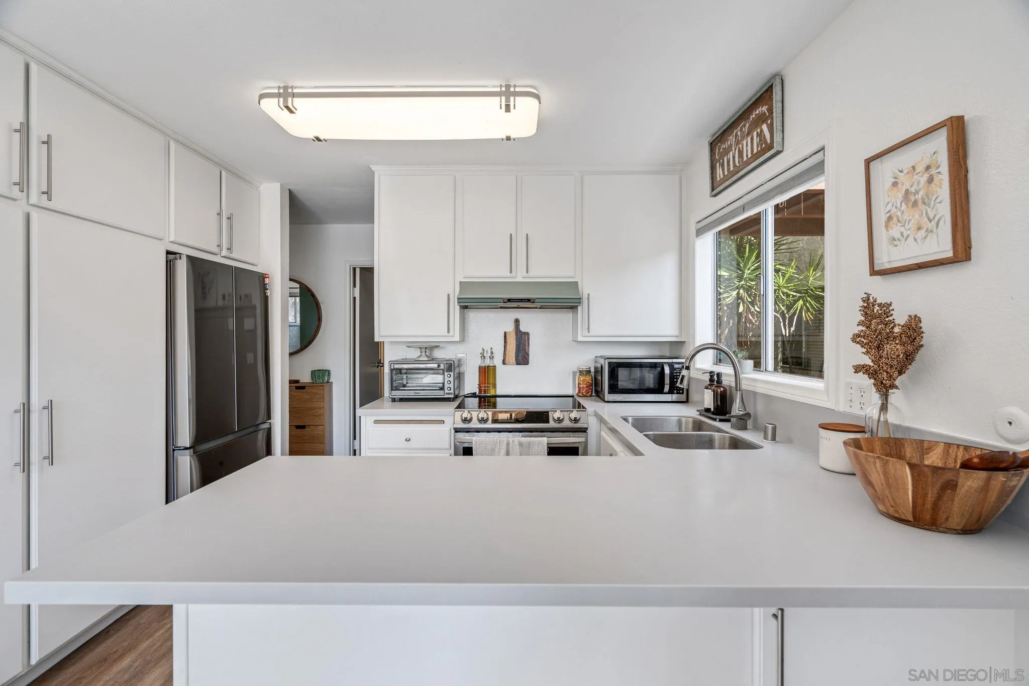 https://cdn.realtyfeed.com/cdn/127/260023134/94212373962a881b527a79d1560a3cce.webp