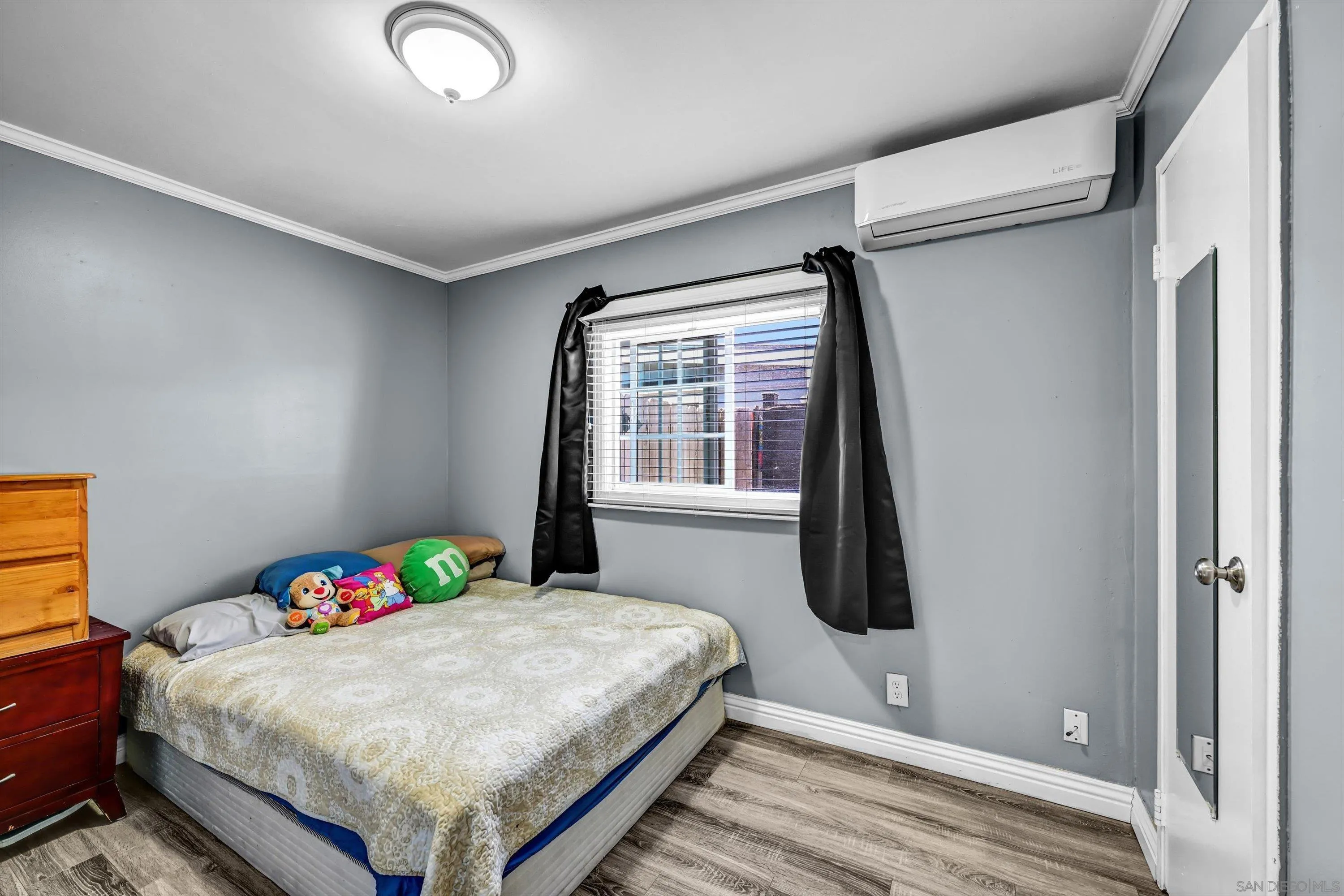 https://cdn.realtyfeed.com/cdn/127/260023135/81d5e5f475eb64ce94f526dde9b1e4d6.webp