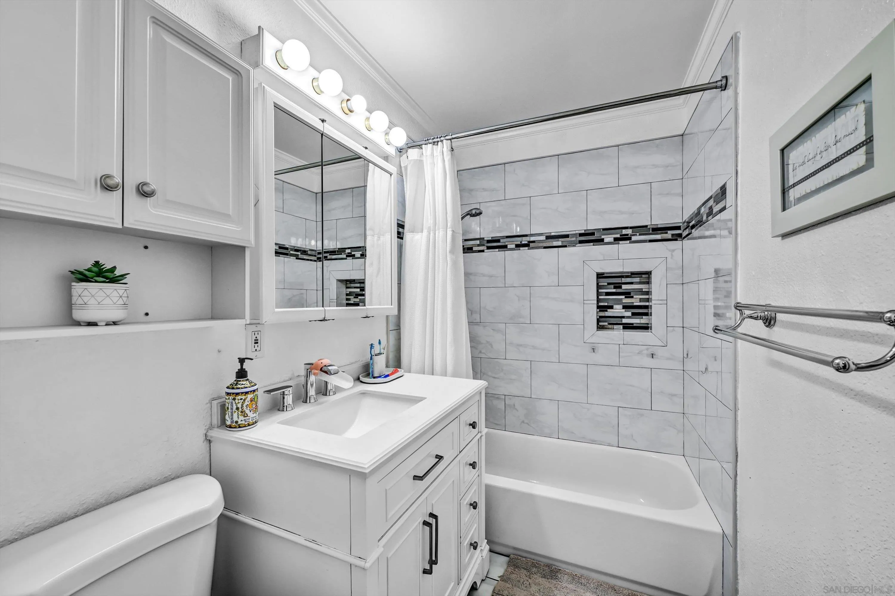 https://cdn.realtyfeed.com/cdn/127/260023135/df2009567536035e3f6399e474c23028.webp
