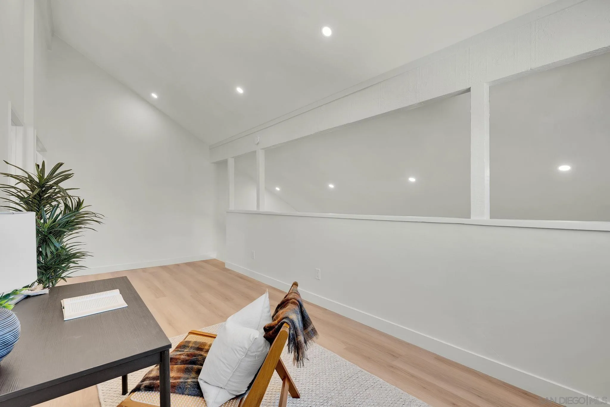 https://cdn.realtyfeed.com/cdn/127/260023138/3feaea9d0b1b9e581f21c62de396bc0b.webp