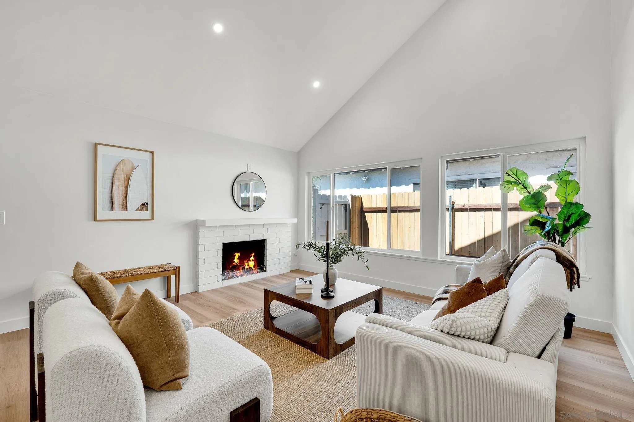1360 Cerritos Ct