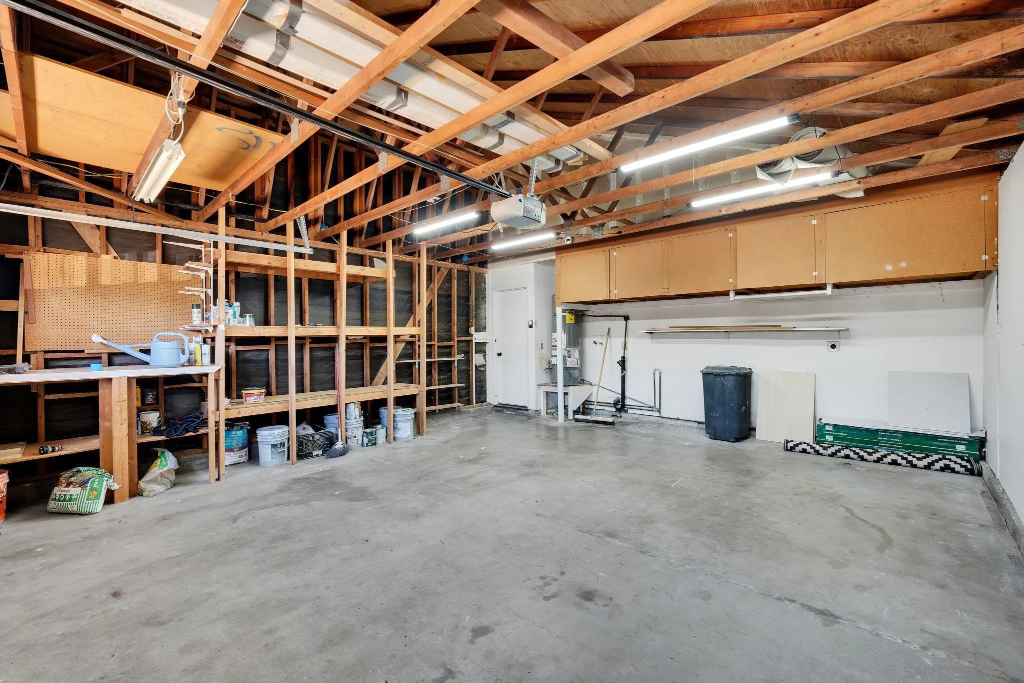 https://cdn.realtyfeed.com/cdn/127/260023138/a668dfe112659767a492cb1487e93fbe.webp