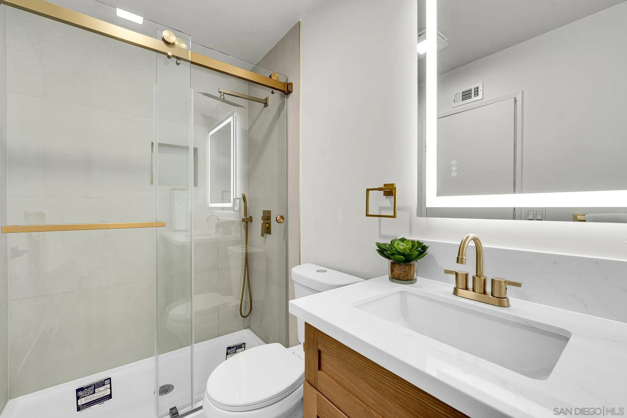 https://cdn.realtyfeed.com/cdn/127/260023138/a96d2ff1f3acdc16ad53f40da7099f89.webp
