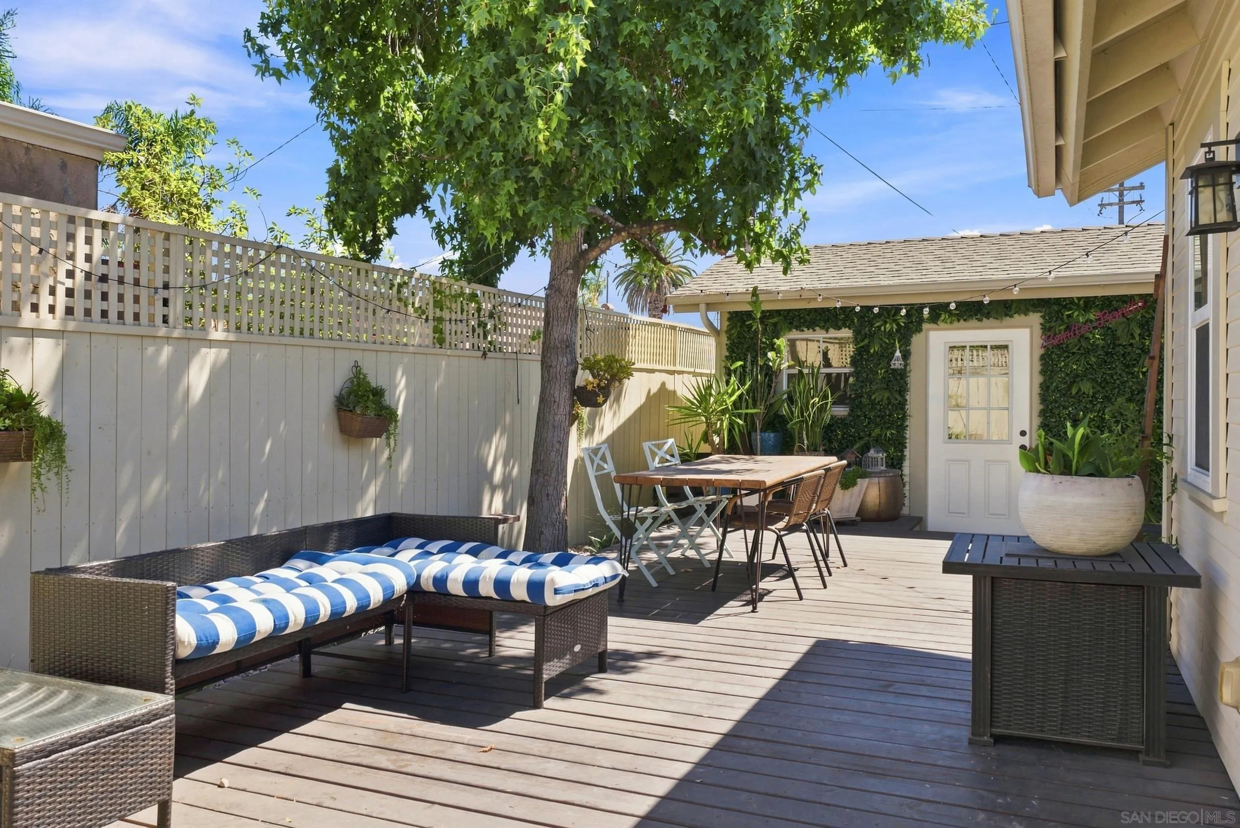 https://cdn.realtyfeed.com/cdn/127/260023142/4d336be18dcc25059980ef169920d779.webp