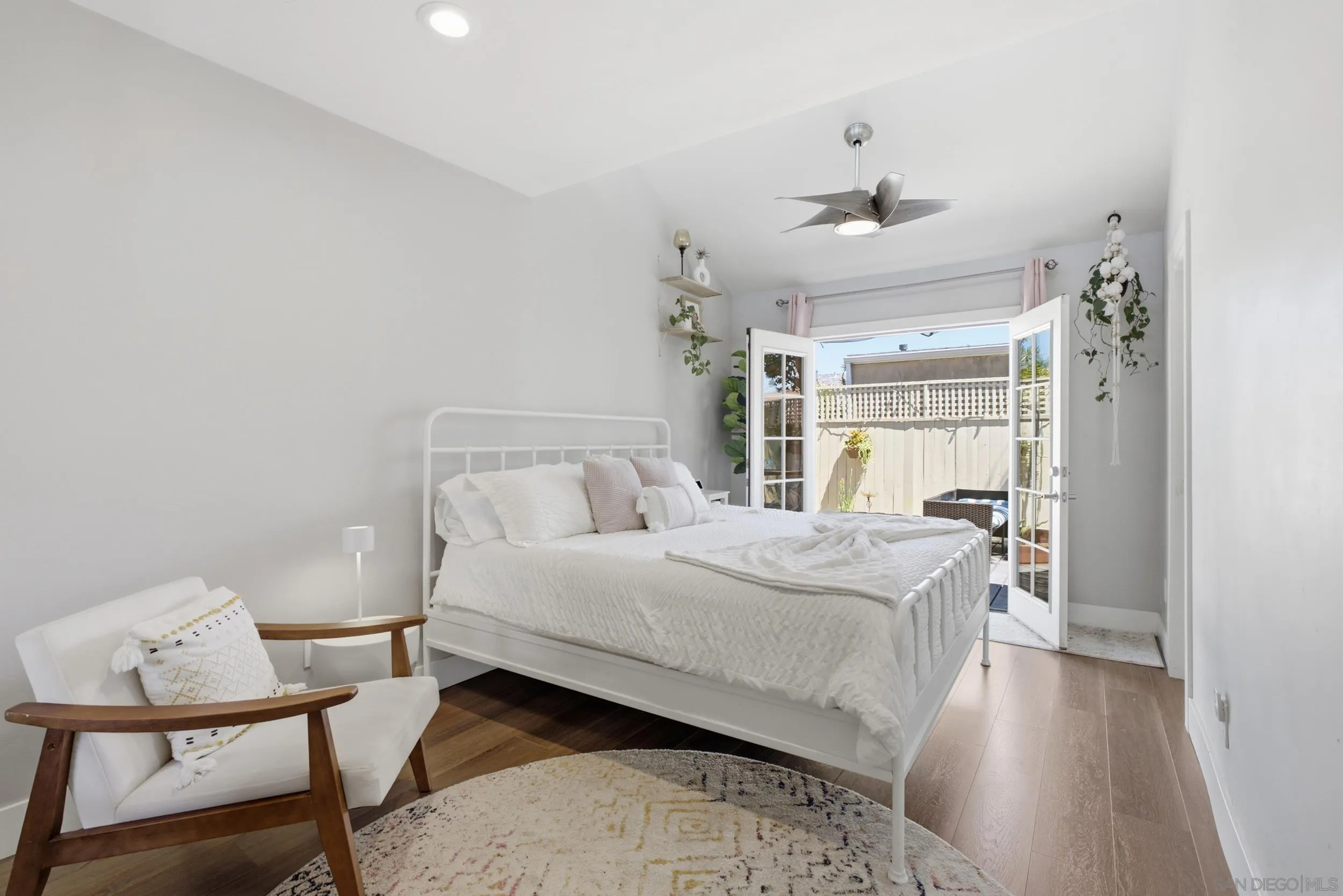 https://cdn.realtyfeed.com/cdn/127/260023142/8a13ff6b9fbd626aa508f1586bac9000.webp