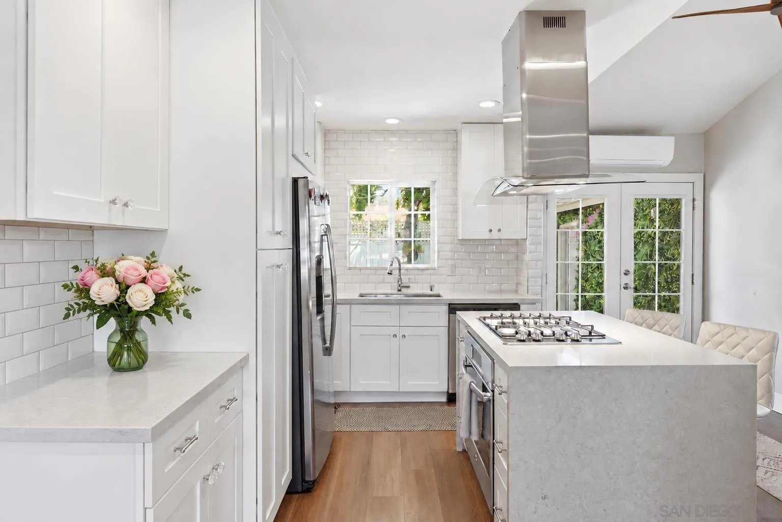 https://cdn.realtyfeed.com/cdn/127/260023142/9c1d56e2c348152ca0b65e765ed55714.webp