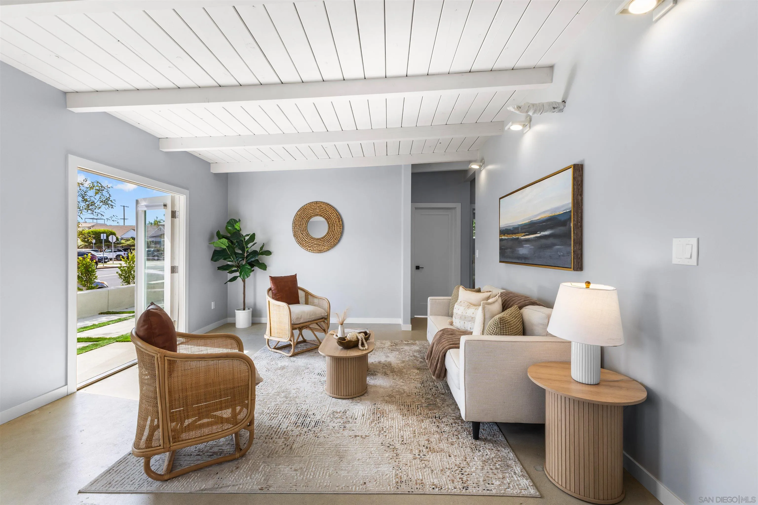 https://cdn.realtyfeed.com/cdn/127/260023143/286997c1808f9f81f7c21ac26c77779c.webp