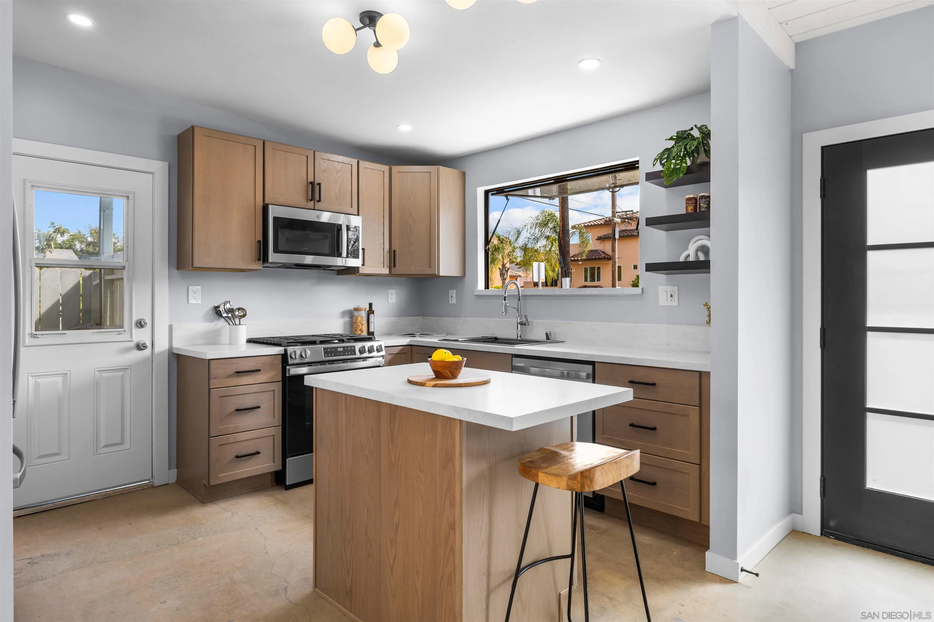 https://cdn.realtyfeed.com/cdn/127/260023143/7afdc07aad7b2024748ef677814757e4.webp