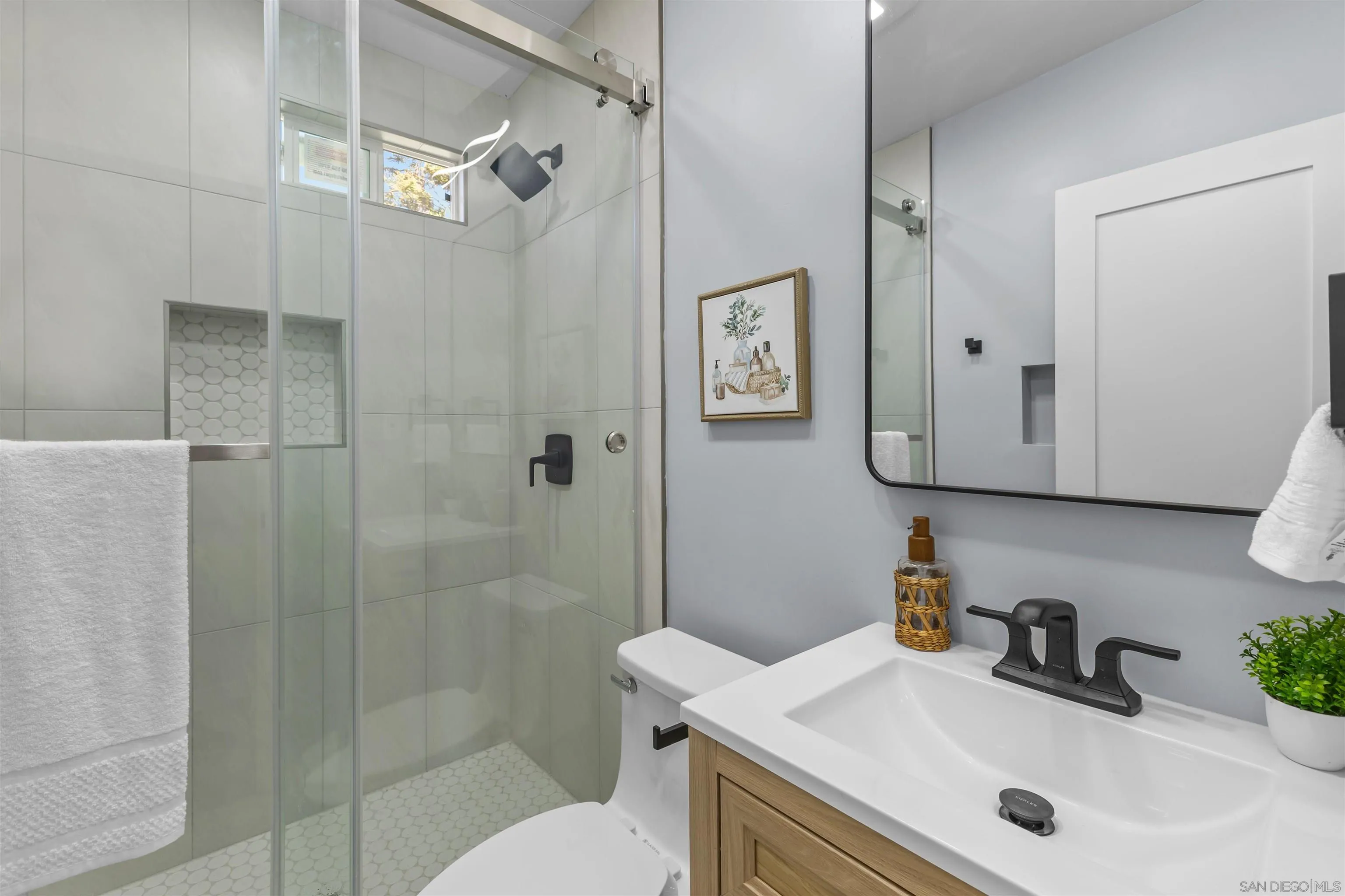 https://cdn.realtyfeed.com/cdn/127/260023143/8c277899450401bd06f4de0e9db7b49e.webp