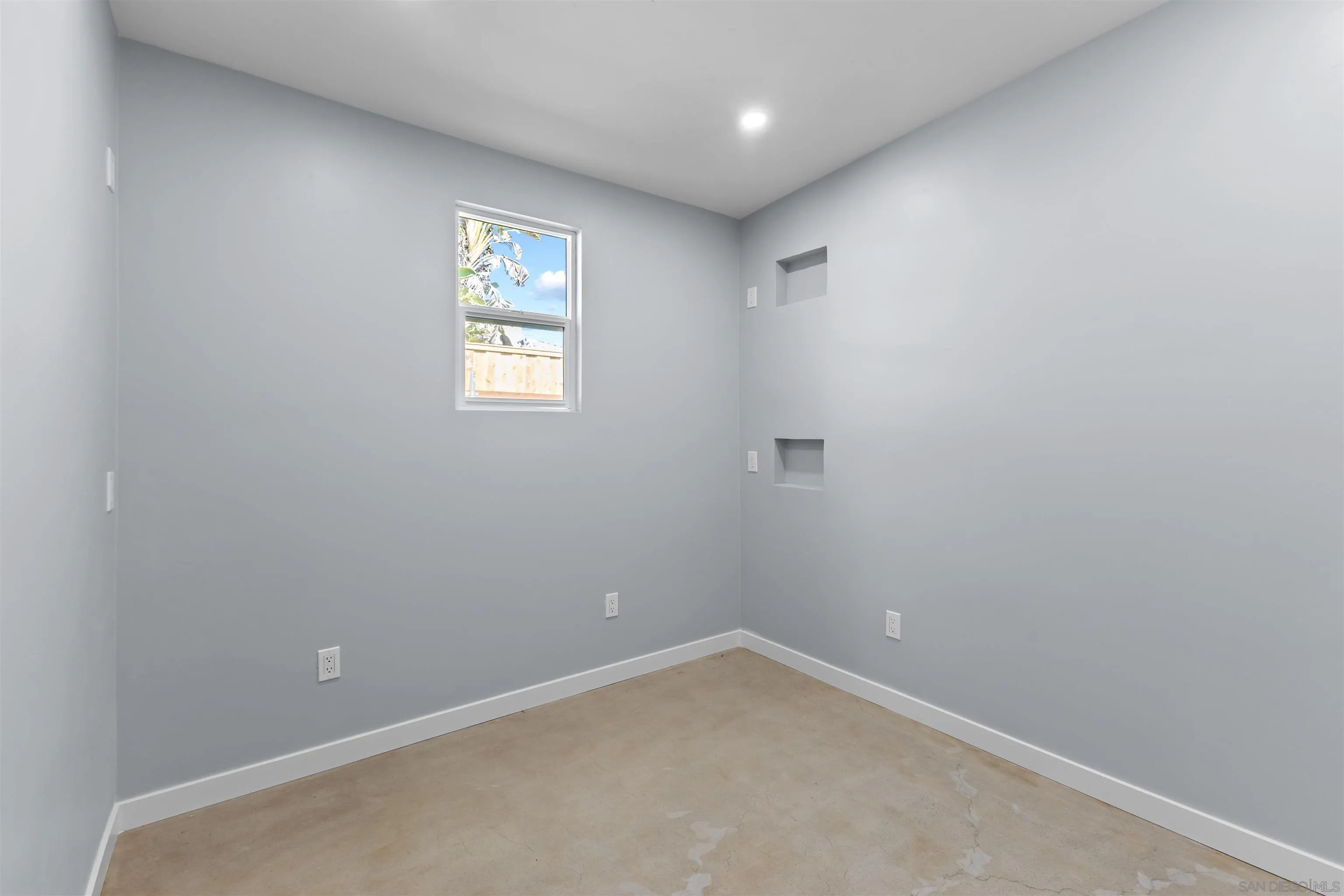 https://cdn.realtyfeed.com/cdn/127/260023143/8d9960731bd37e9ed0537c3d3d712475.webp