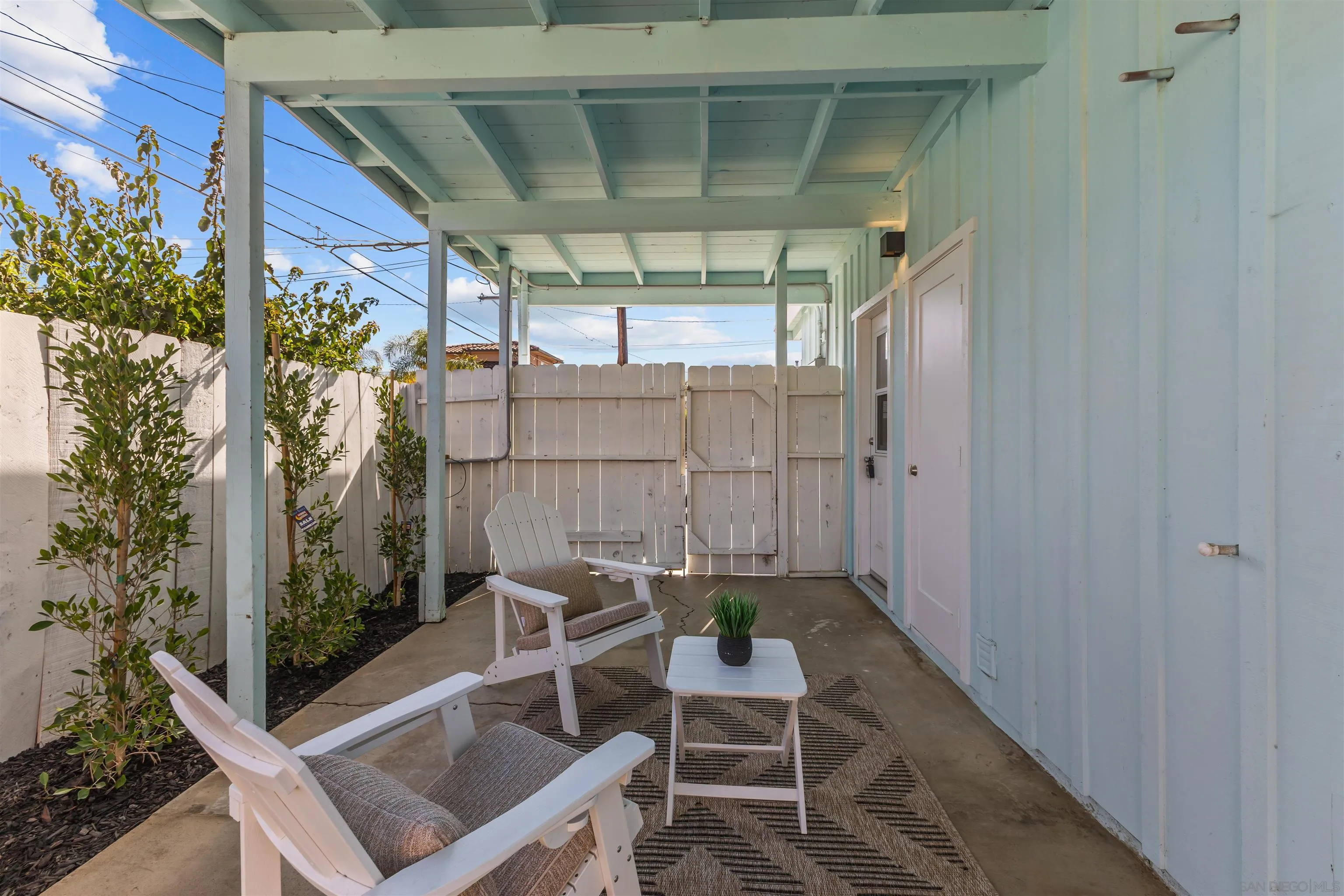 https://cdn.realtyfeed.com/cdn/127/260023143/f466b6d2b2713f46fe63c09402552563.webp
