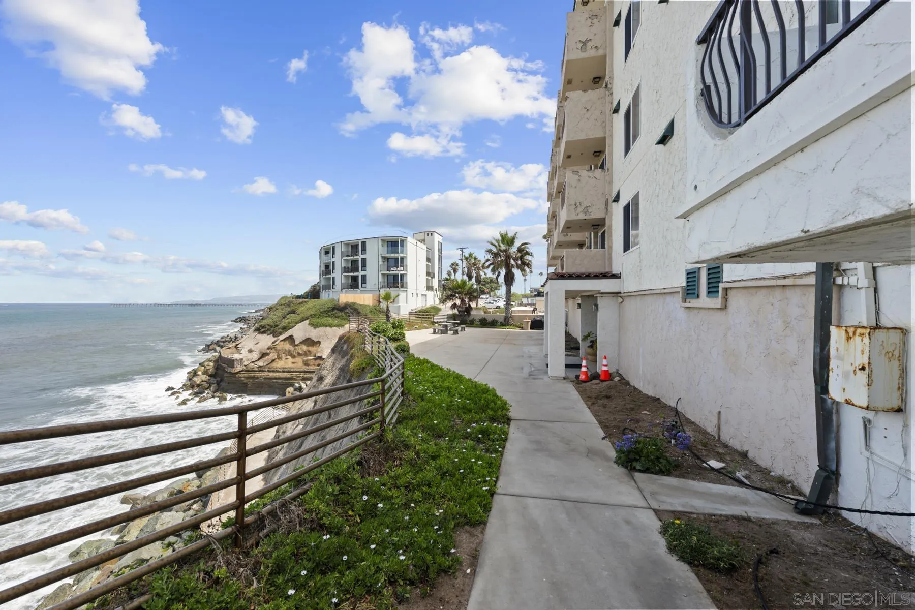 https://cdn.realtyfeed.com/cdn/127/260023145/c2776a064ec0d7b788f17341ff6cb028.webp