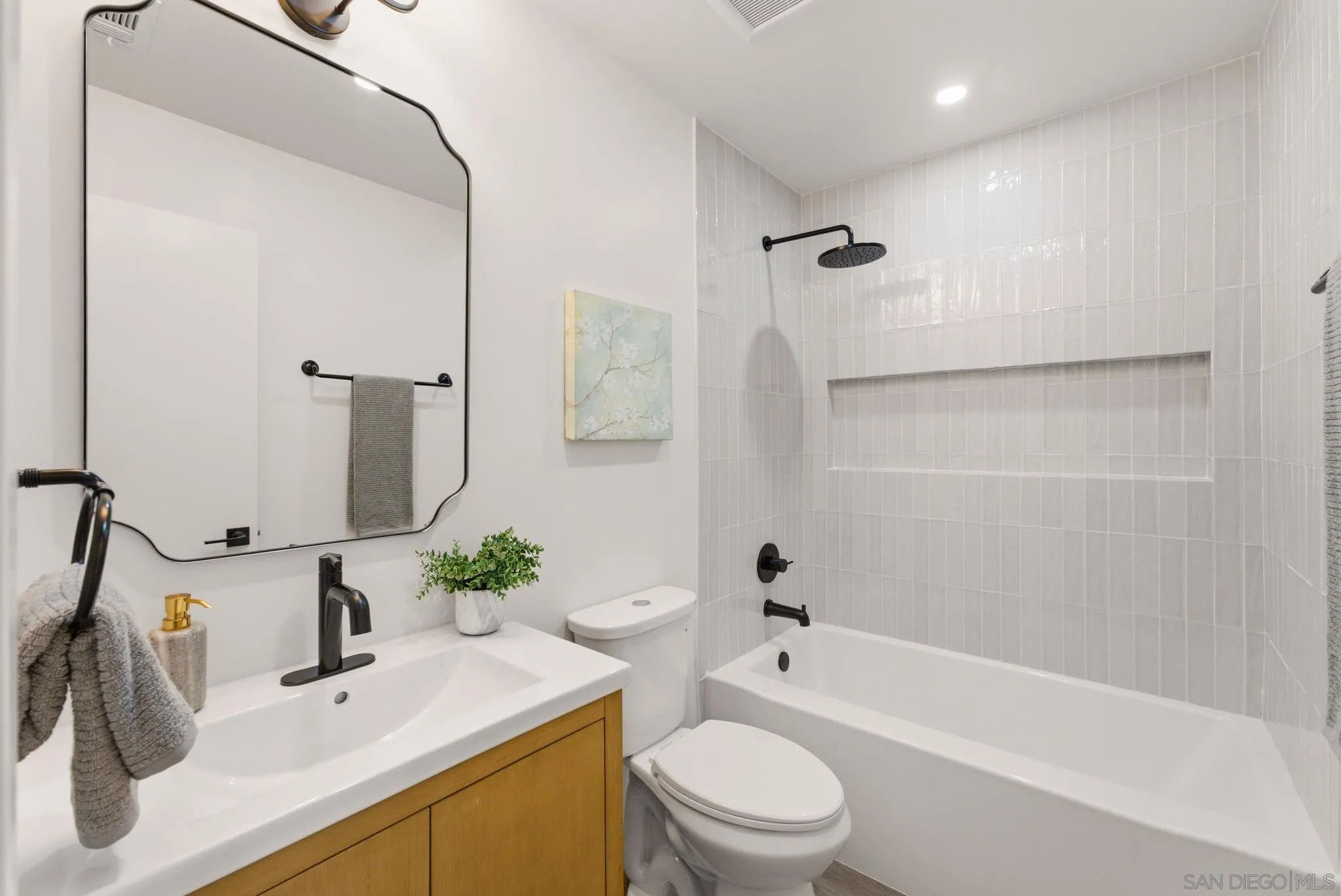 https://cdn.realtyfeed.com/cdn/127/260023151/216e9d30956c00a1387519e329300df4.webp