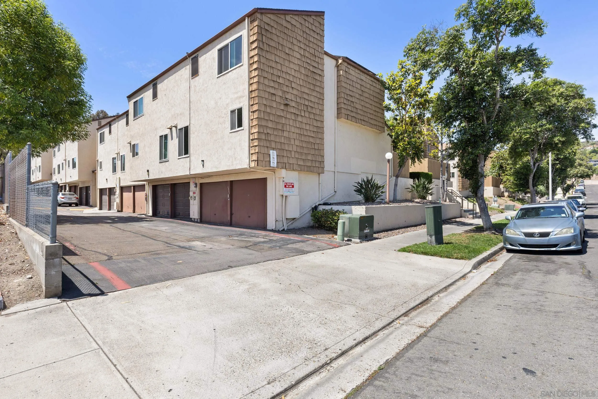 https://cdn.realtyfeed.com/cdn/127/260023152/247983ec891105acf52ee82b6510459c.webp