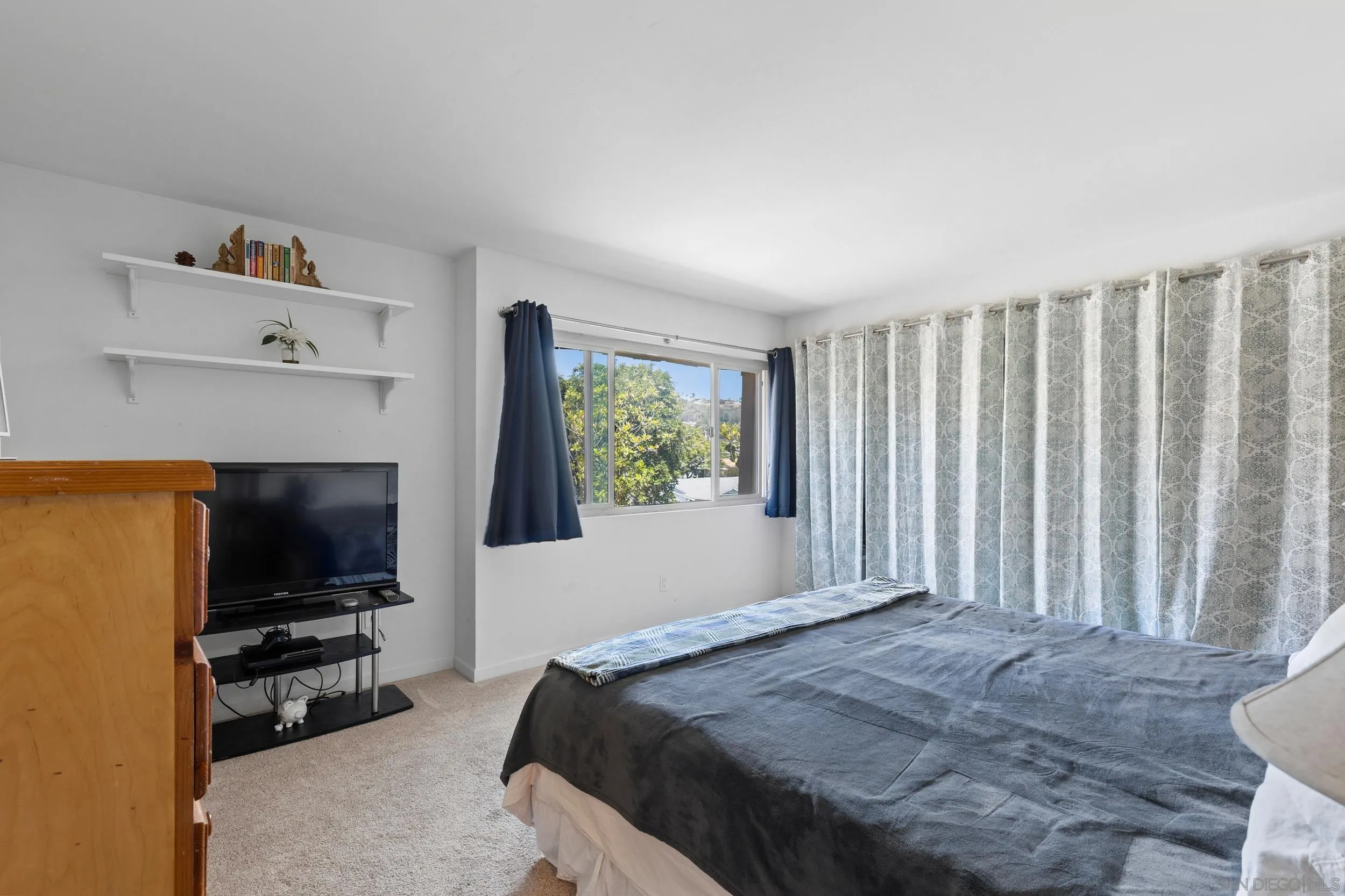https://cdn.realtyfeed.com/cdn/127/260023152/3ae9a6f546a6a71eeed550147cc55d13.webp