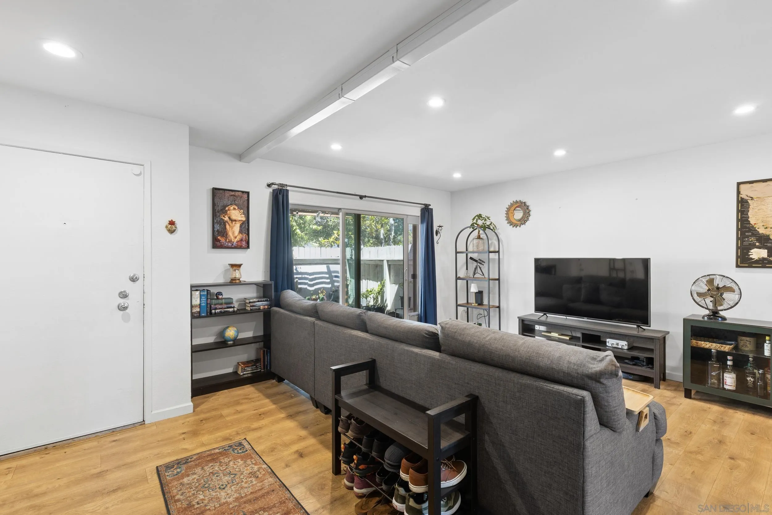 https://cdn.realtyfeed.com/cdn/127/260023152/8640a2304c3f23a7d829abb411de9b1f.webp