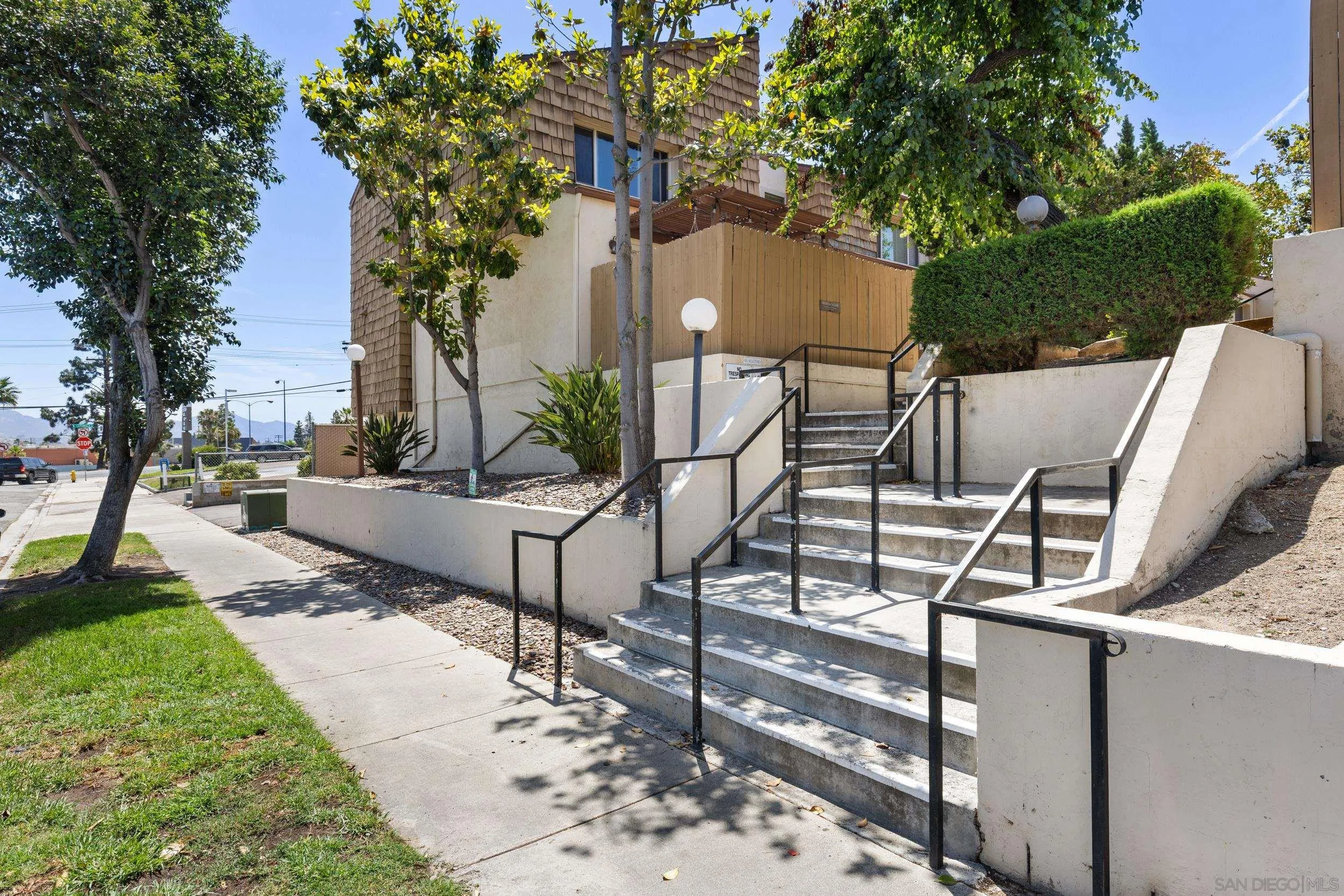 https://cdn.realtyfeed.com/cdn/127/260023152/fcaed70c79bdc623f525692a3cd8d935.webp
