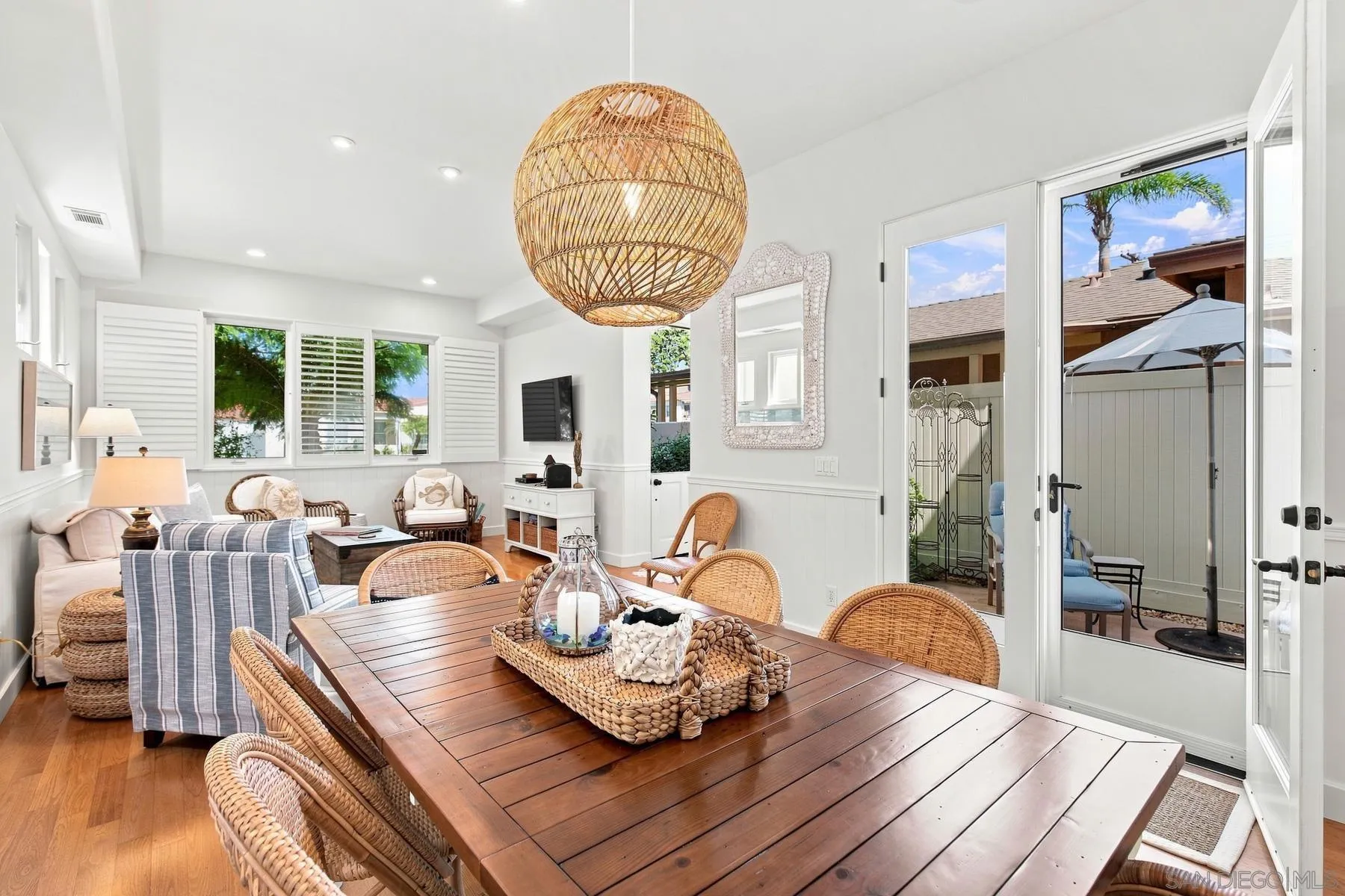 https://cdn.realtyfeed.com/cdn/127/260023153/8ce468460184a7e73d8b2ff2e955c076.webp