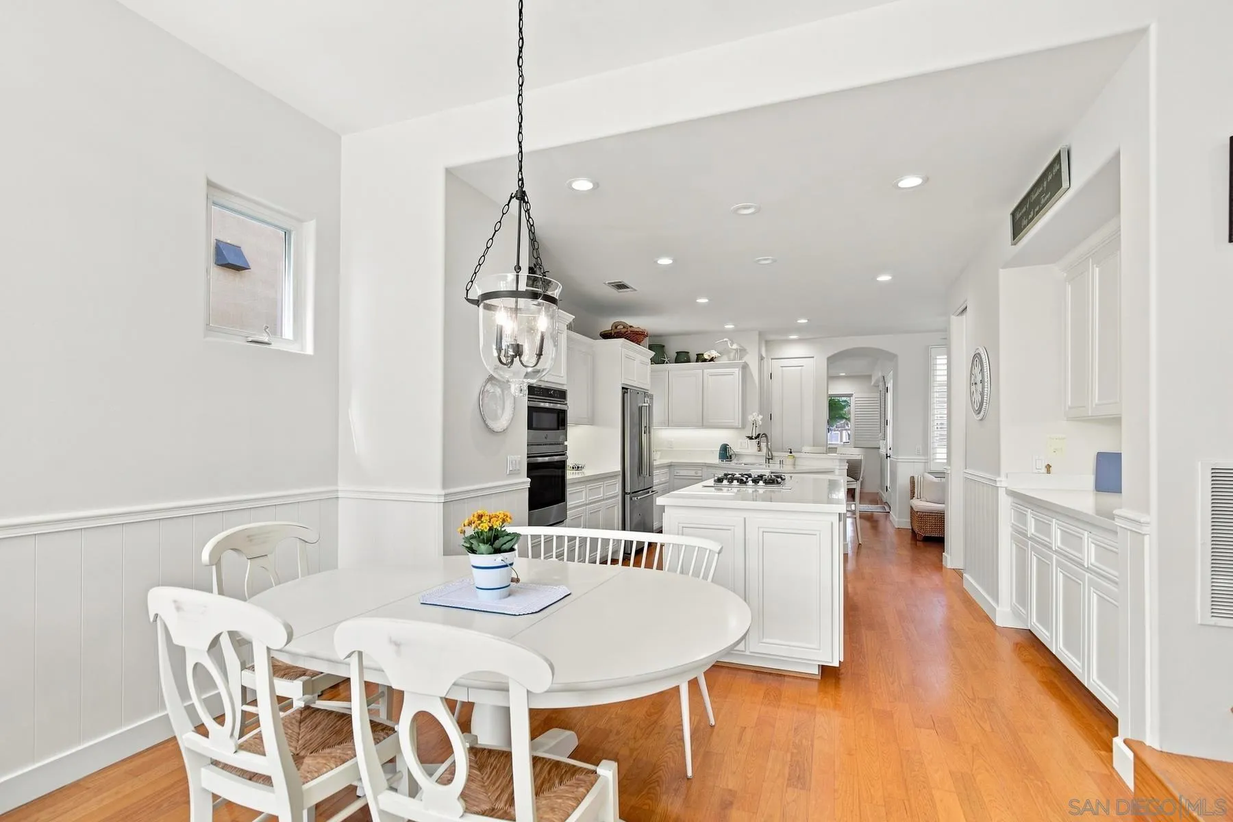 https://cdn.realtyfeed.com/cdn/127/260023153/9281c3b589312b3e84b9edee51347893.webp
