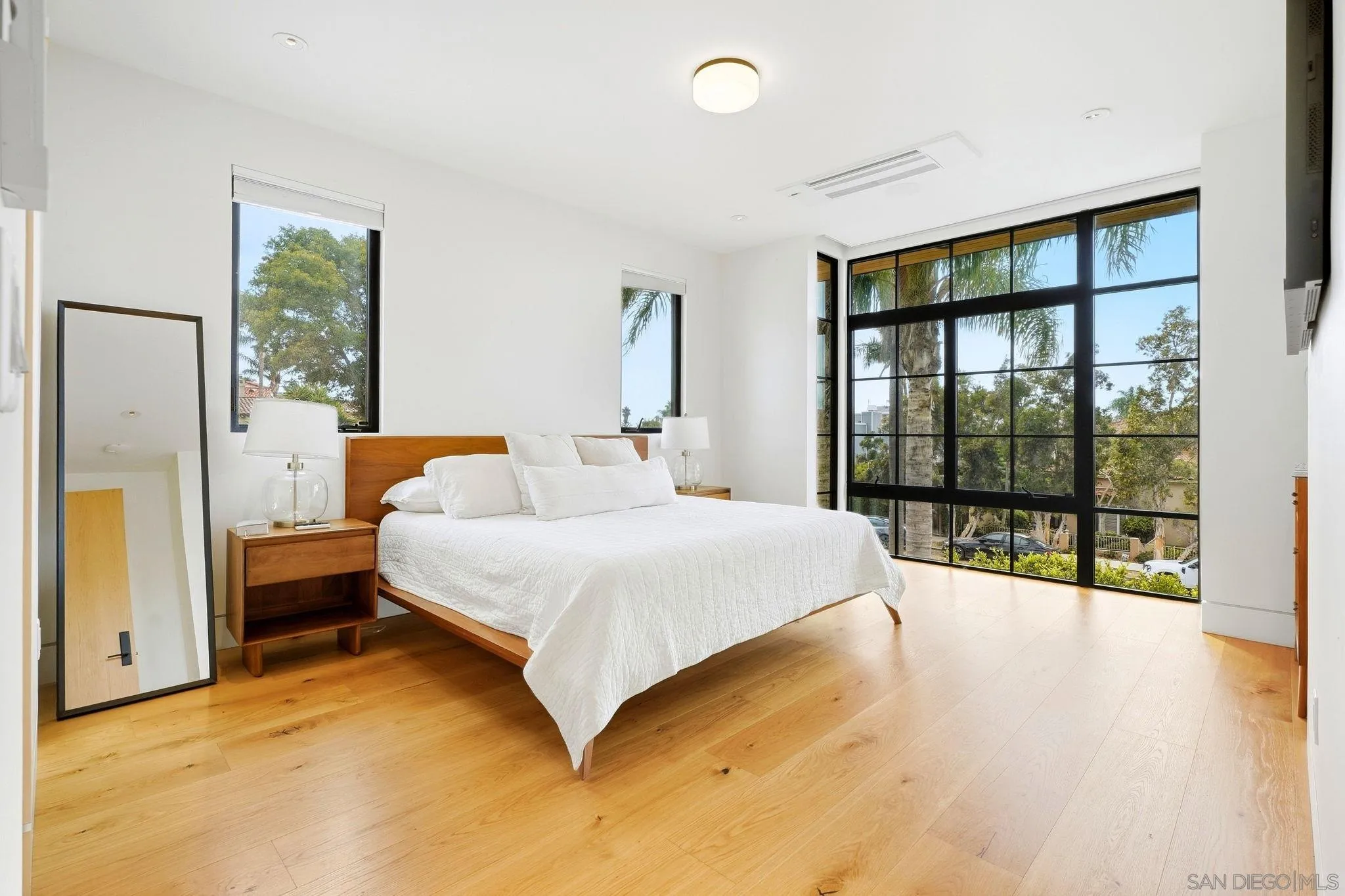 https://cdn.realtyfeed.com/cdn/127/260023156/41af5a03919a07ef547f2a918f625f76.webp