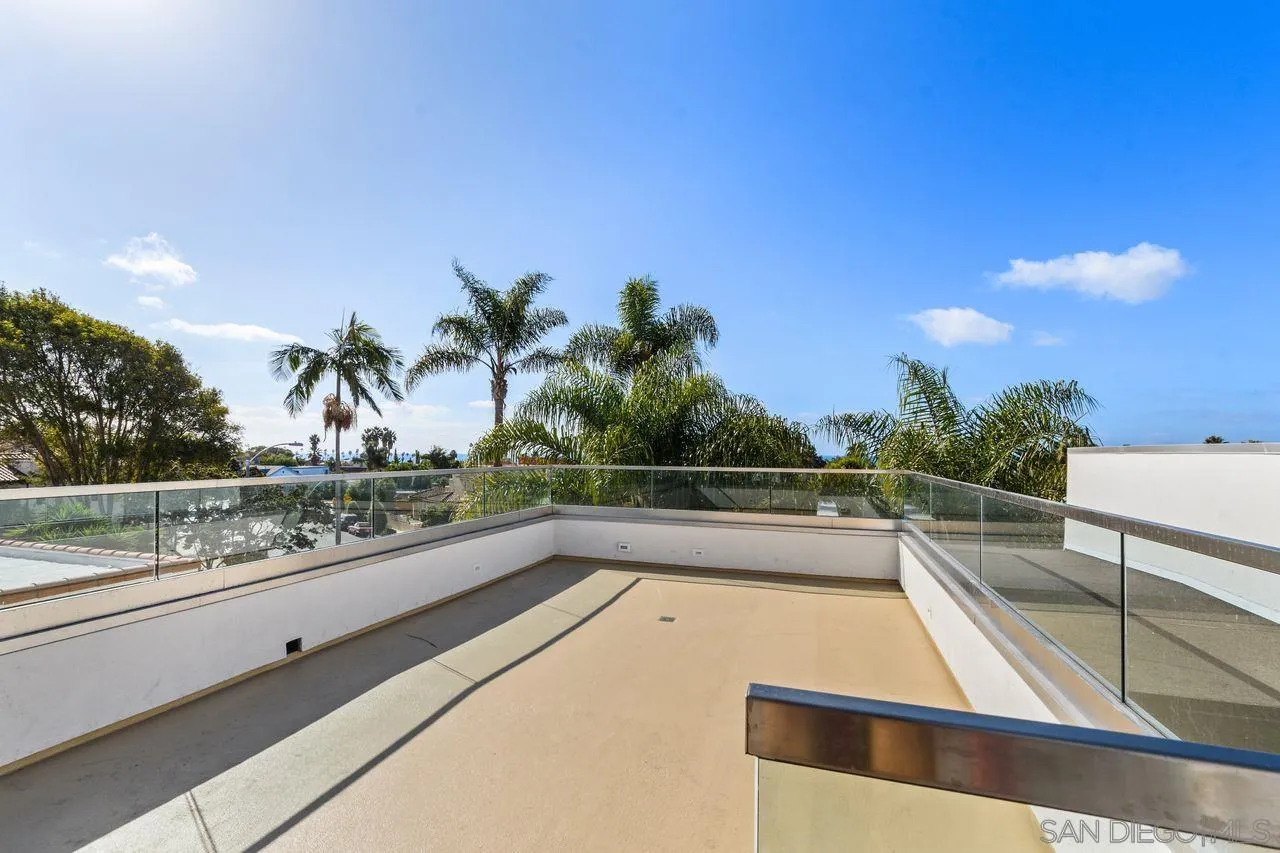 https://cdn.realtyfeed.com/cdn/127/260023156/89d8784c514d0e75e41e9573b5a833b7.webp