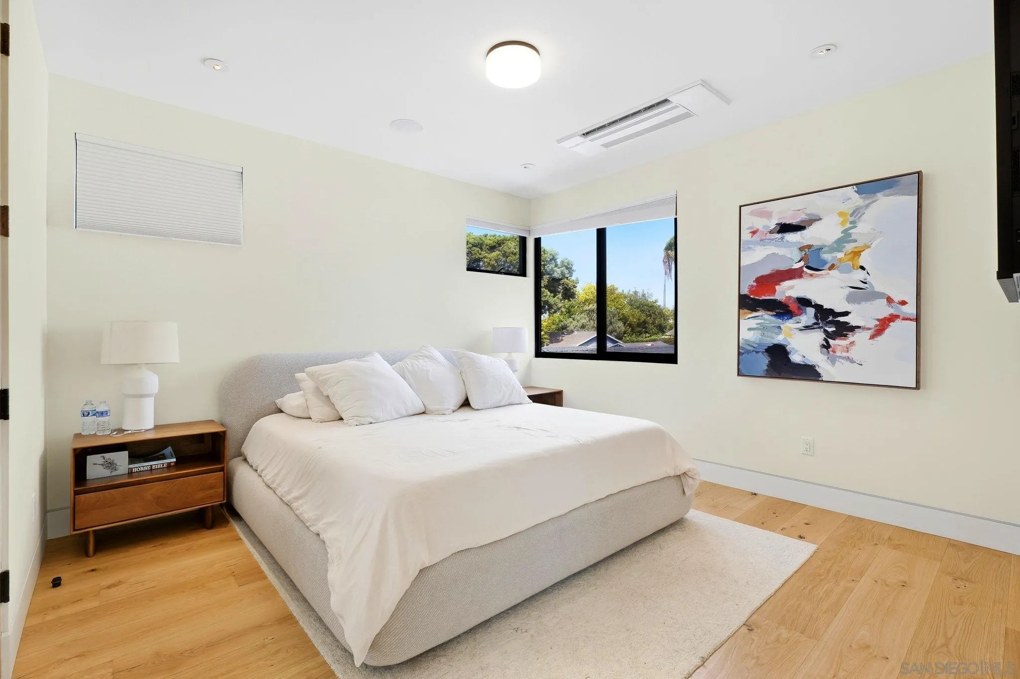 https://cdn.realtyfeed.com/cdn/127/260023156/fc5aa65234d9d5b3eb5c6934614cbd18.webp