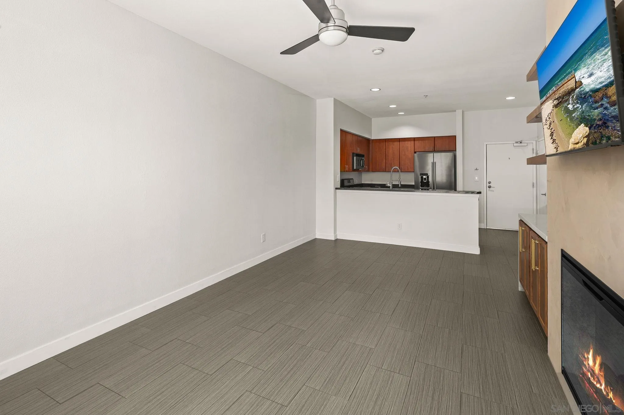 https://cdn.realtyfeed.com/cdn/127/260023158/7b5d1253d91a40041c65e1e1d94ced4d.webp