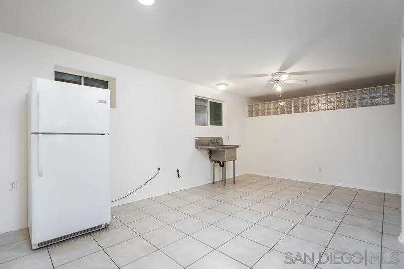 https://cdn.realtyfeed.com/cdn/127/260023159/1884c1c317558a2ce7df8de62a381f5e.webp