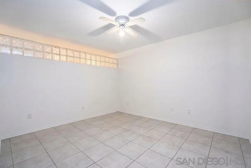 https://cdn.realtyfeed.com/cdn/127/260023159/a104f96c93a3b70f3f8892fcd1db58f8.webp