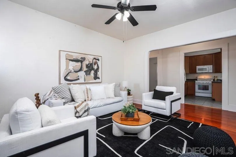 https://cdn.realtyfeed.com/cdn/127/260023159/bff978479335c0754129e2a4d2d925cc.webp