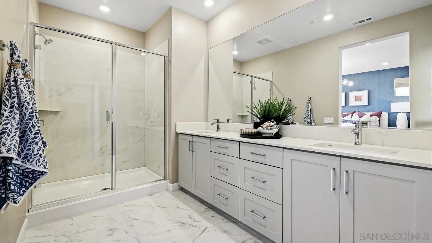 https://cdn.realtyfeed.com/cdn/127/260023163/640306138bb85ddb2f81d84bbe96b483.webp