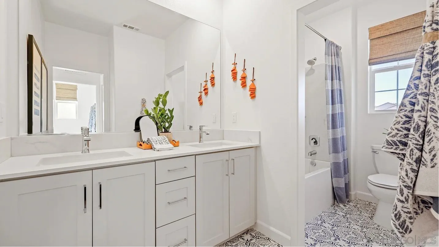 https://cdn.realtyfeed.com/cdn/127/260023163/86b0362590bccc896dfb85b2f541574c.webp