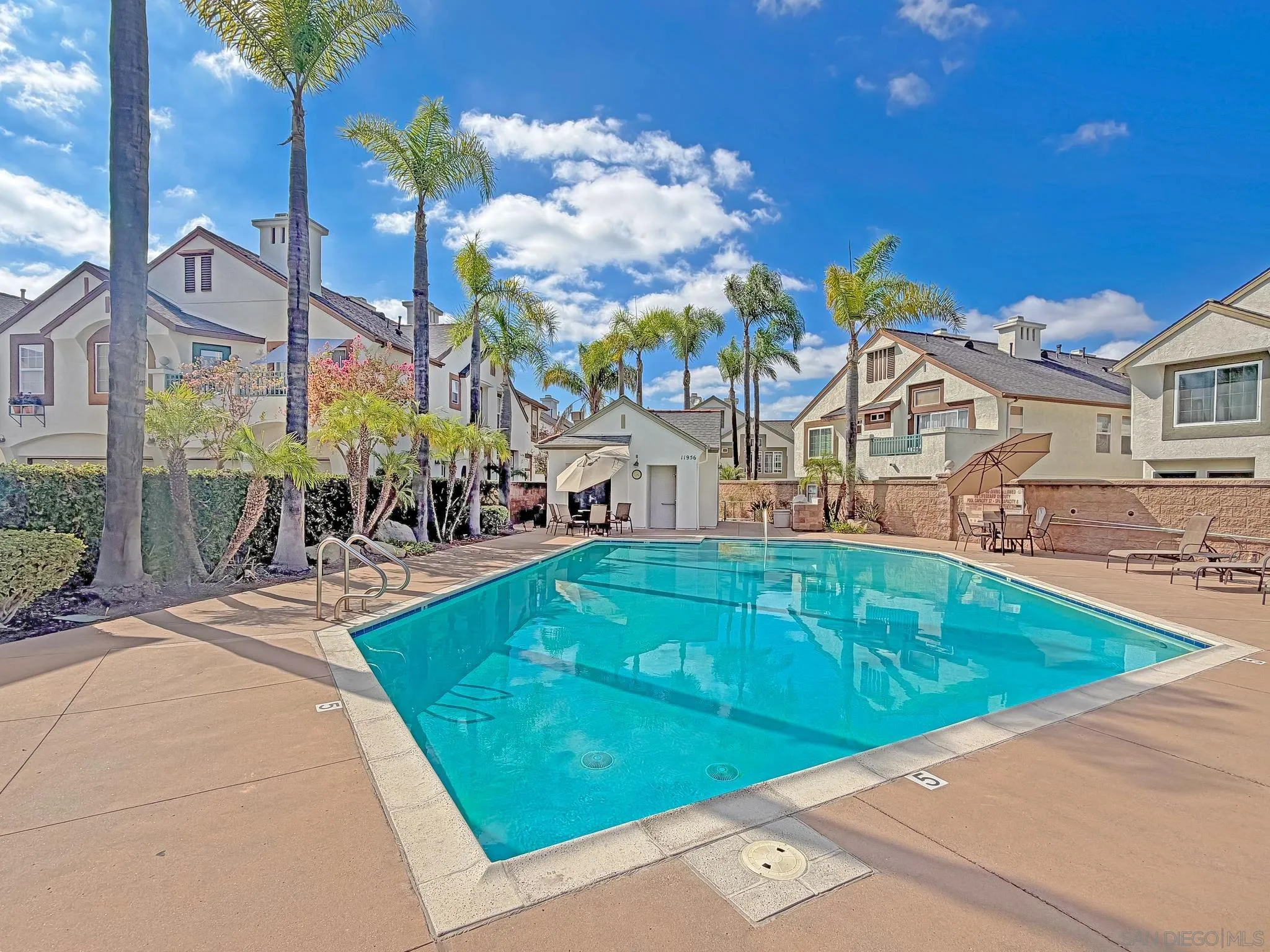 https://cdn.realtyfeed.com/cdn/127/260023170/92ffcdfd95bc4f256c45cdb4fa58afb4.webp