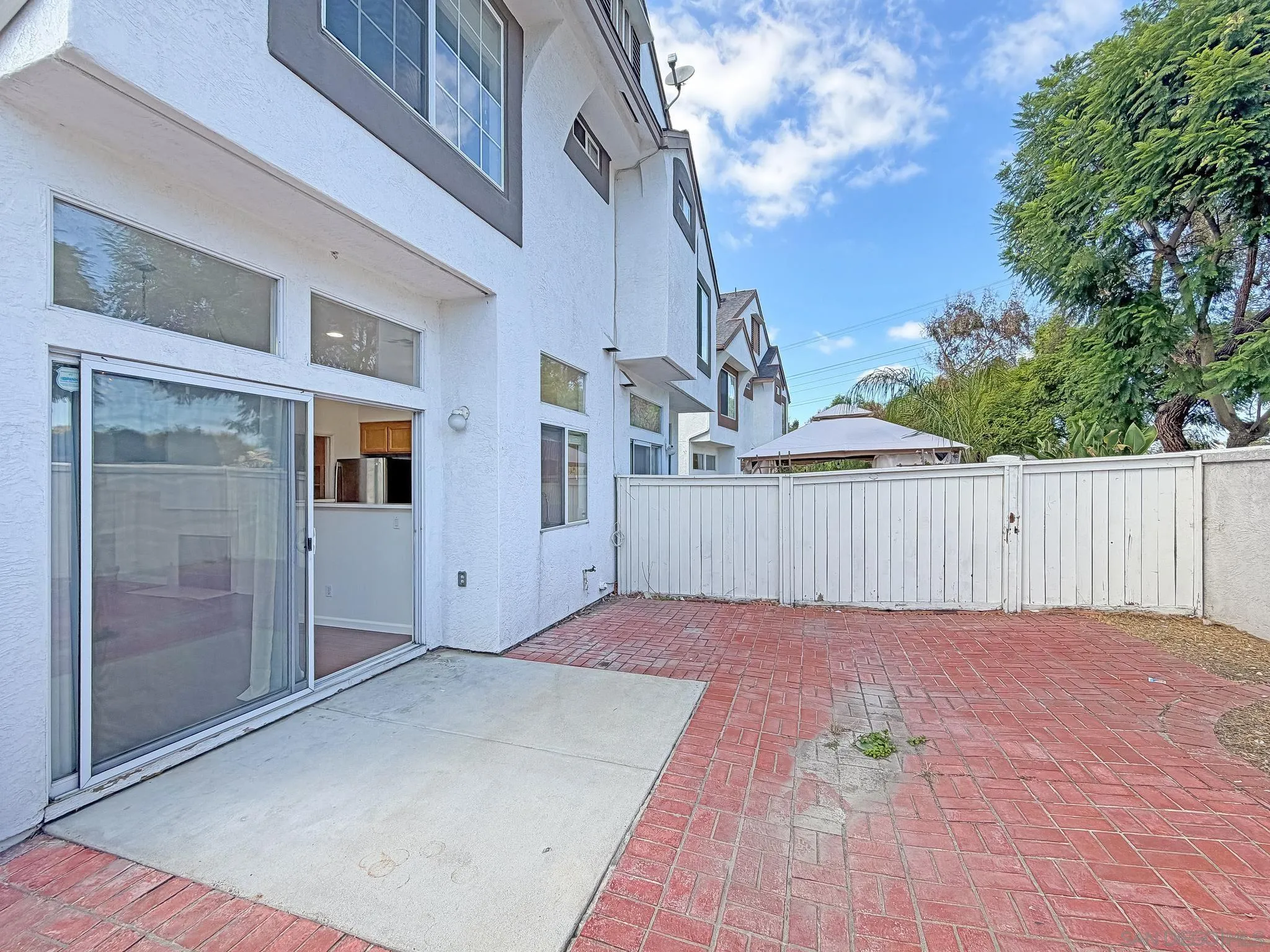 https://cdn.realtyfeed.com/cdn/127/260023170/c3338296983f71033a7c3c9019b13cf6.webp