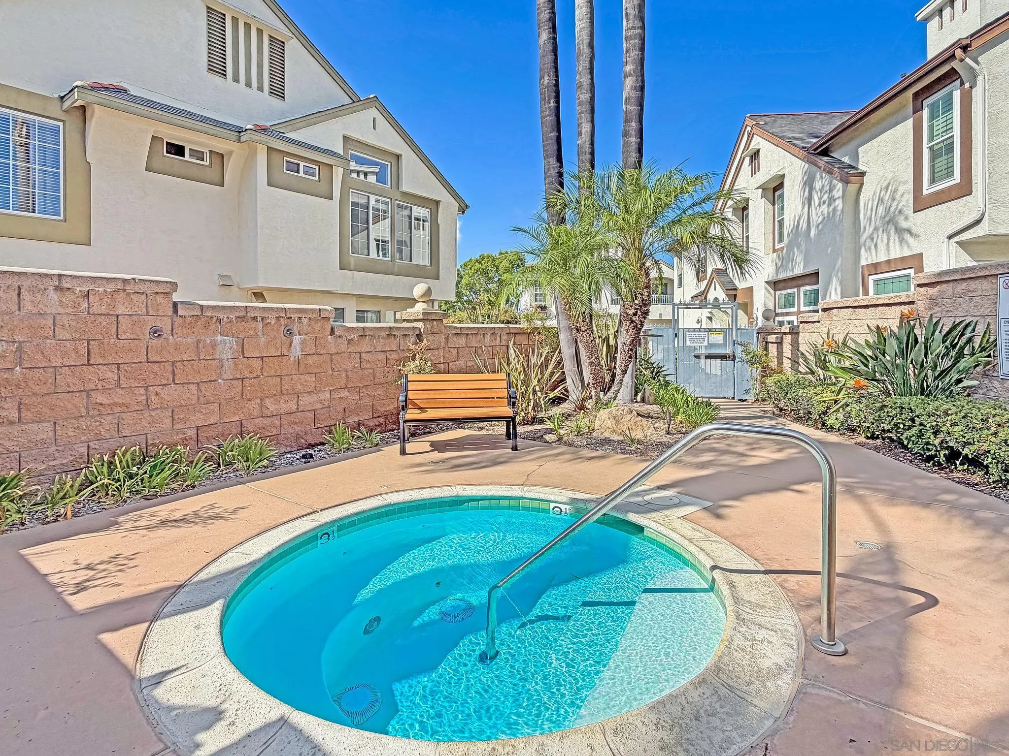 https://cdn.realtyfeed.com/cdn/127/260023170/c5bd945c3c7cfd633d89635885839735.webp